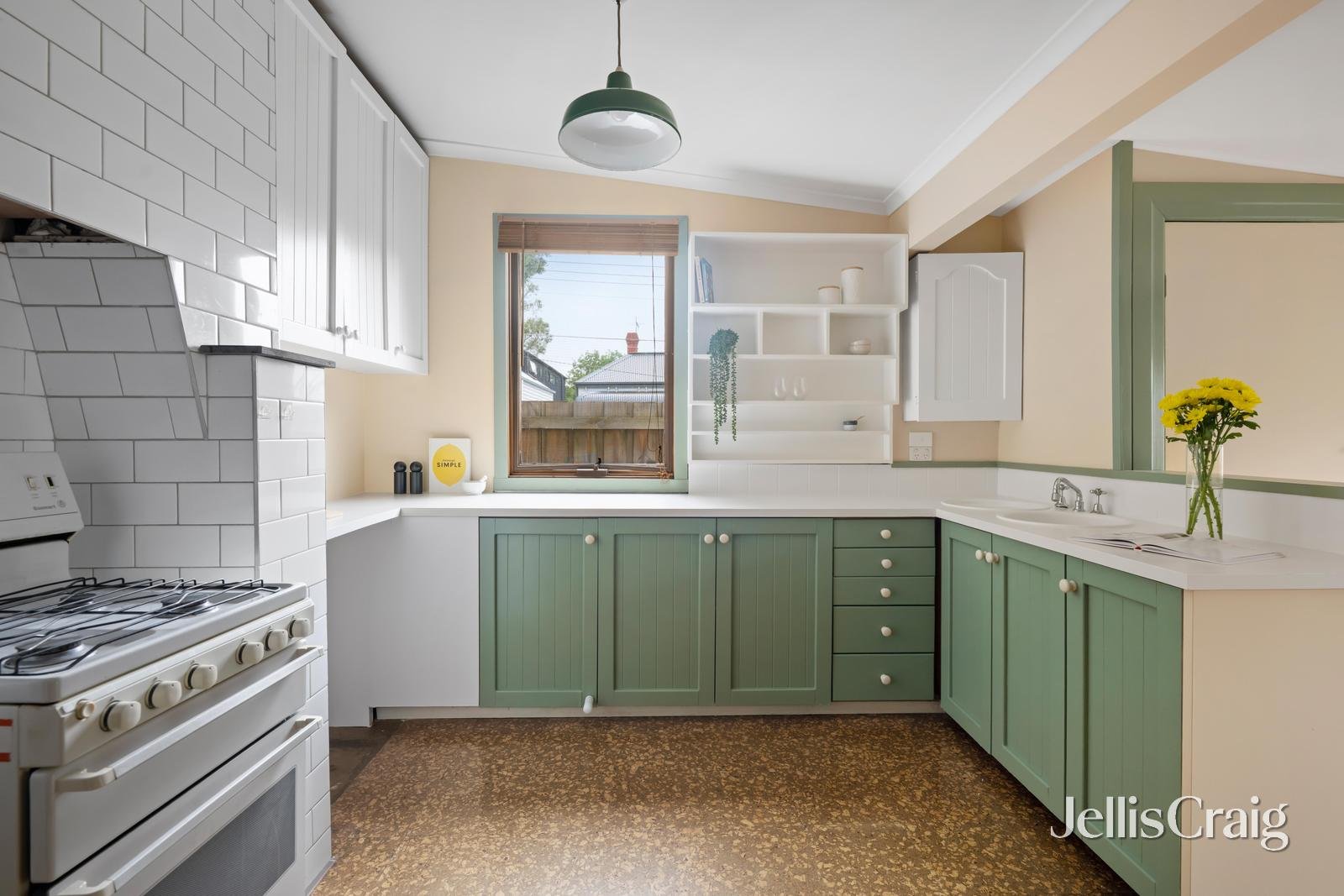 34 Jones Street, Brunswick image 4