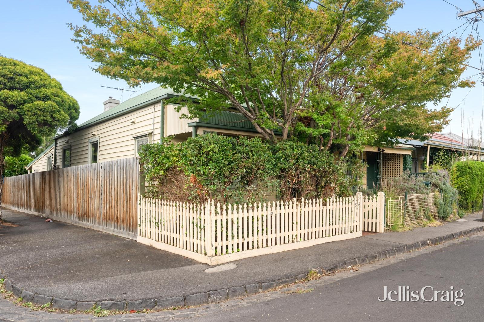 34 Jones Street, Brunswick image 13