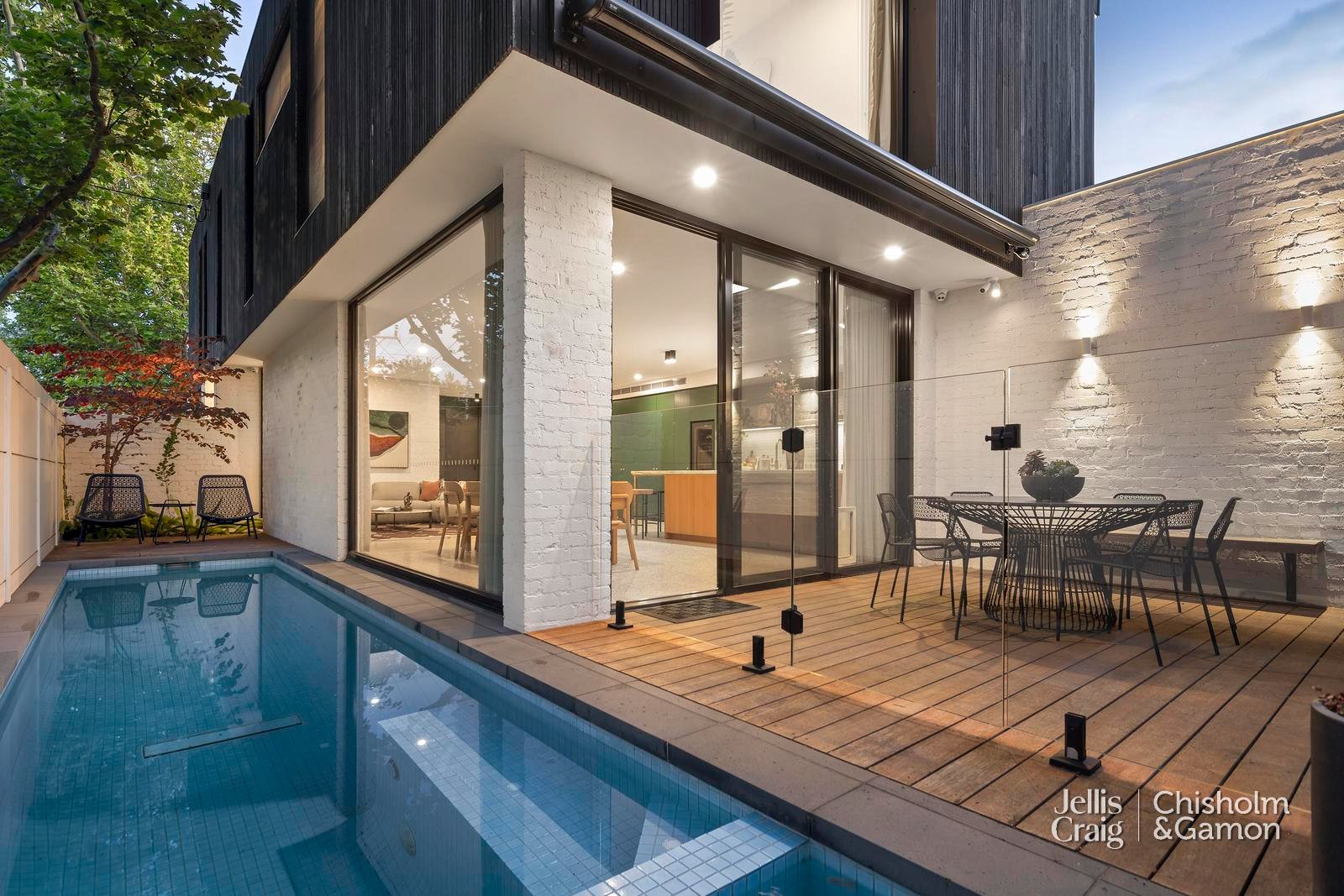 34 Kingsley Street, Elwood image 2