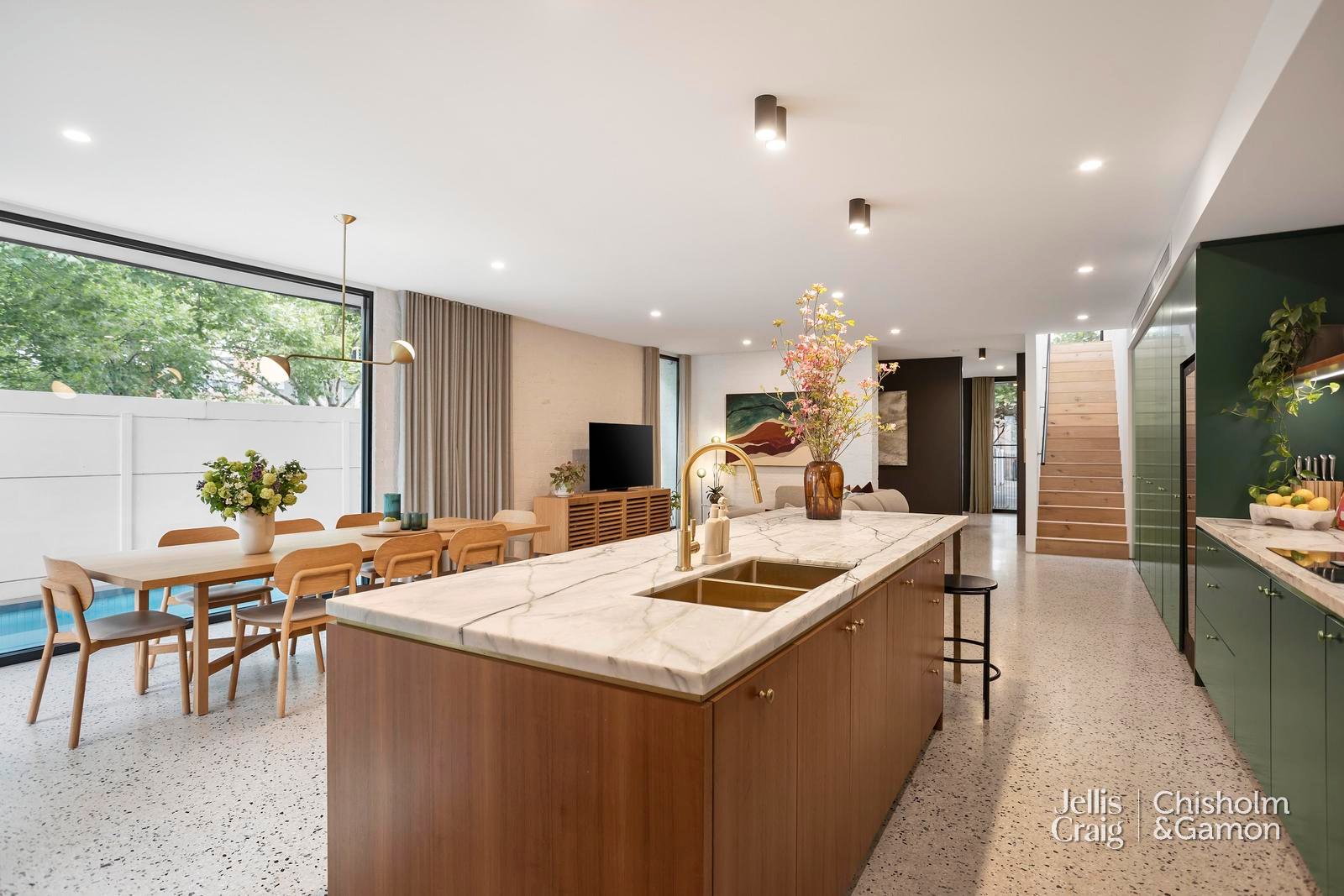 34 Kingsley Street, Elwood image 3