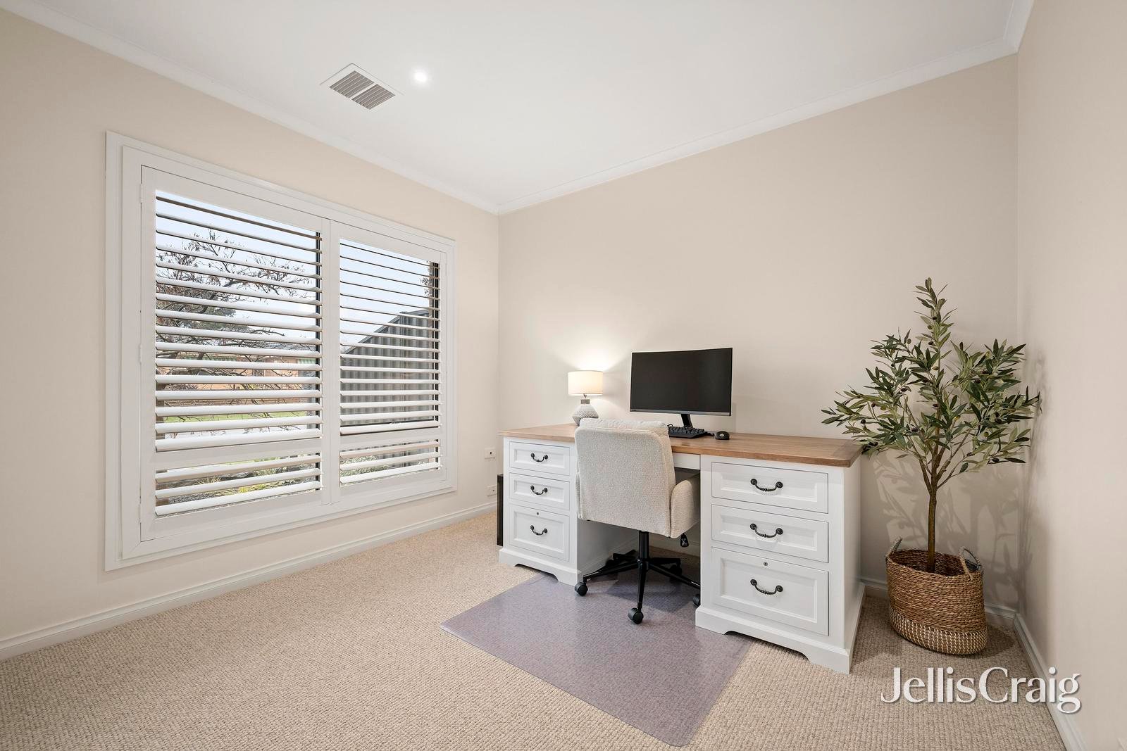 34 Lancaster Road, Mooroolbark image 13