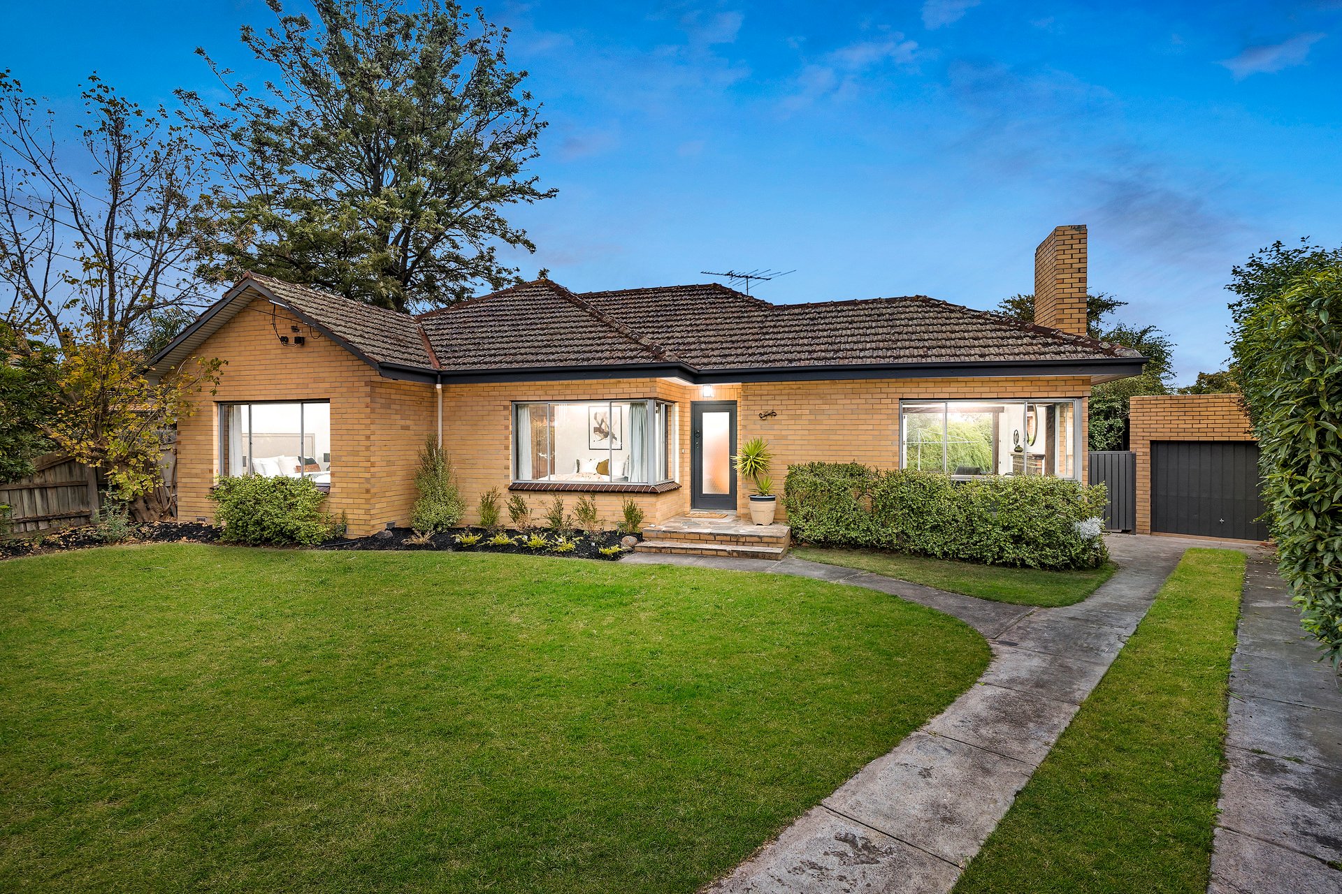 Property Gallery - Main Image