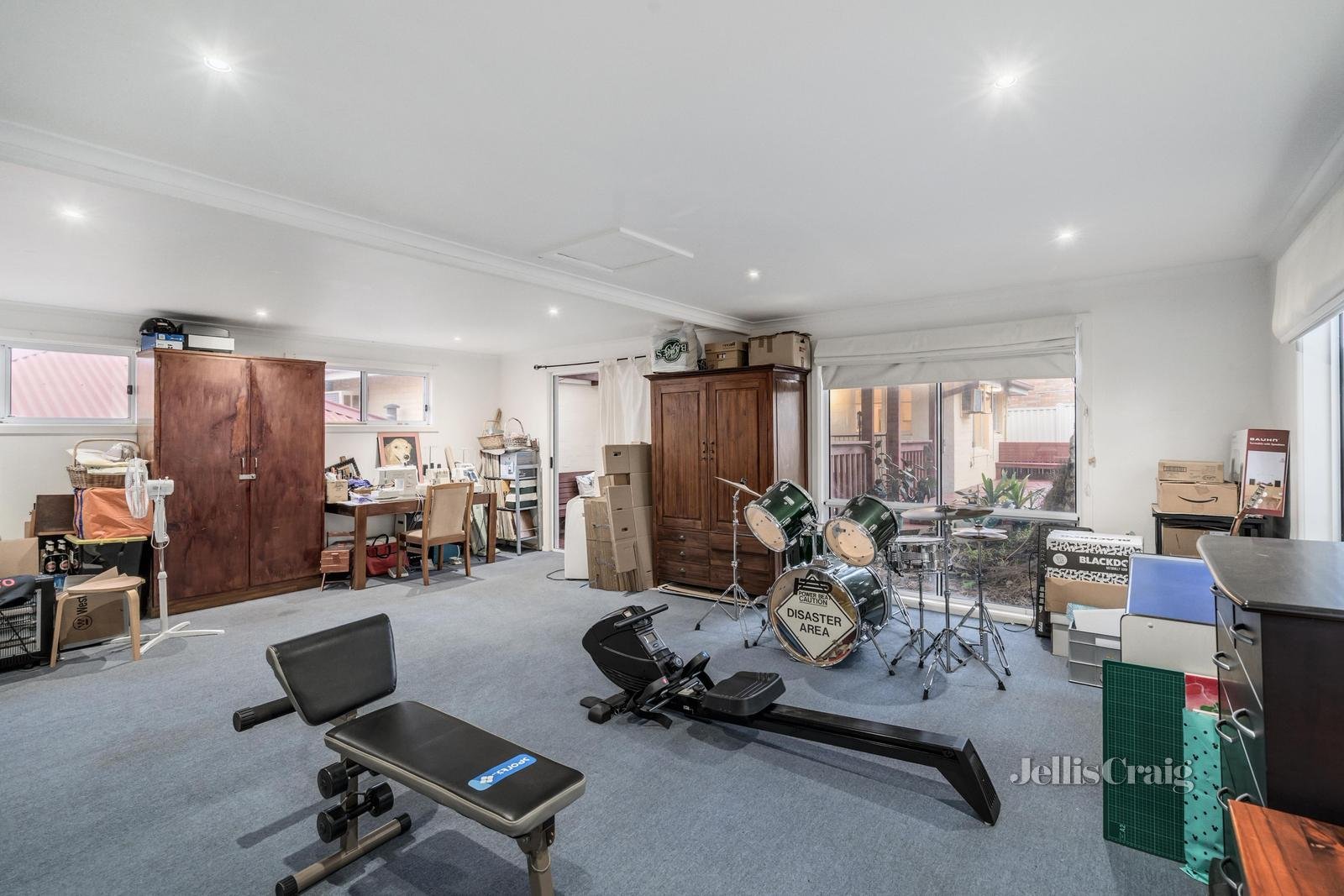 34 Leyland Road, Mount Waverley image 5