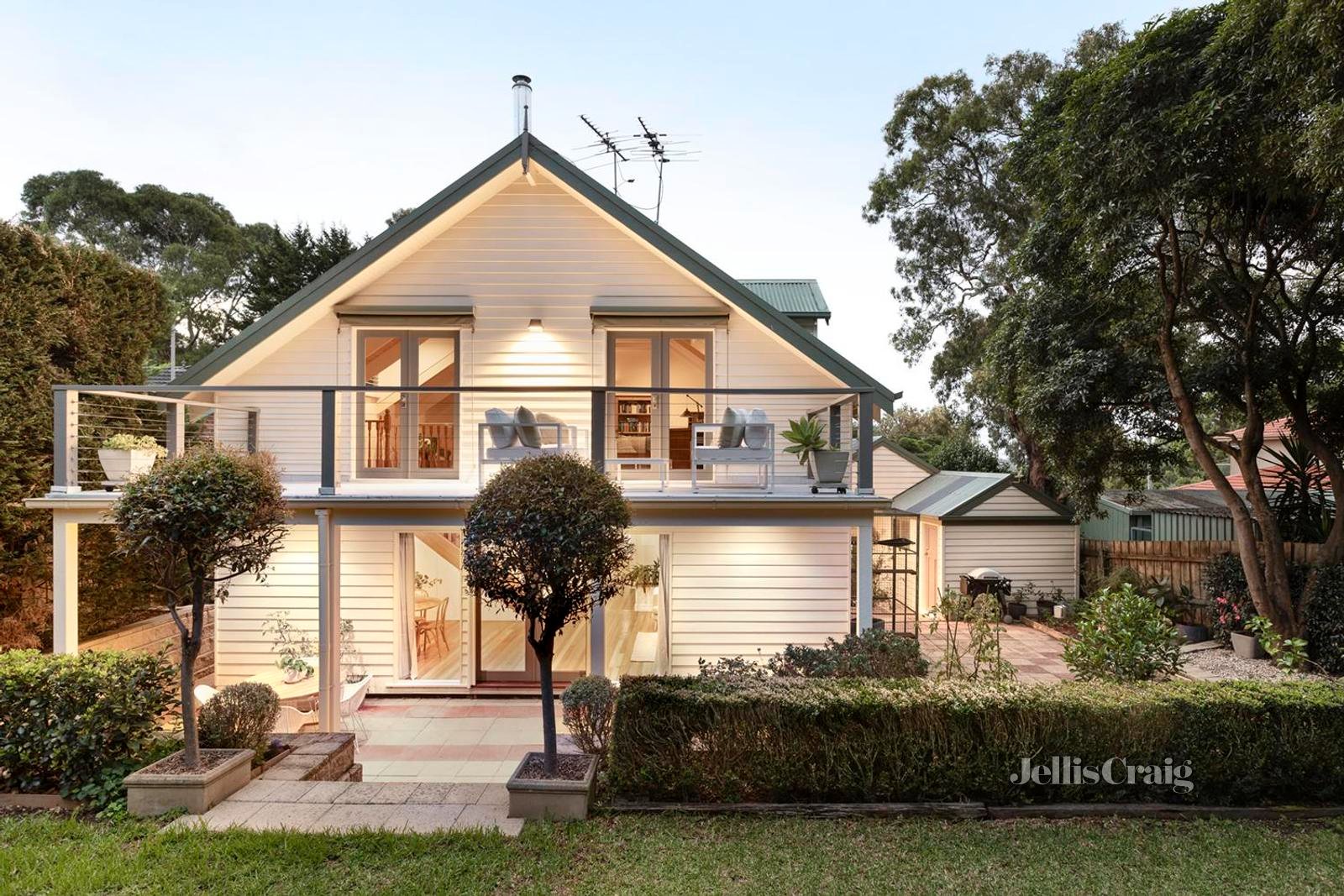 34 Looker Road, Montmorency image 1