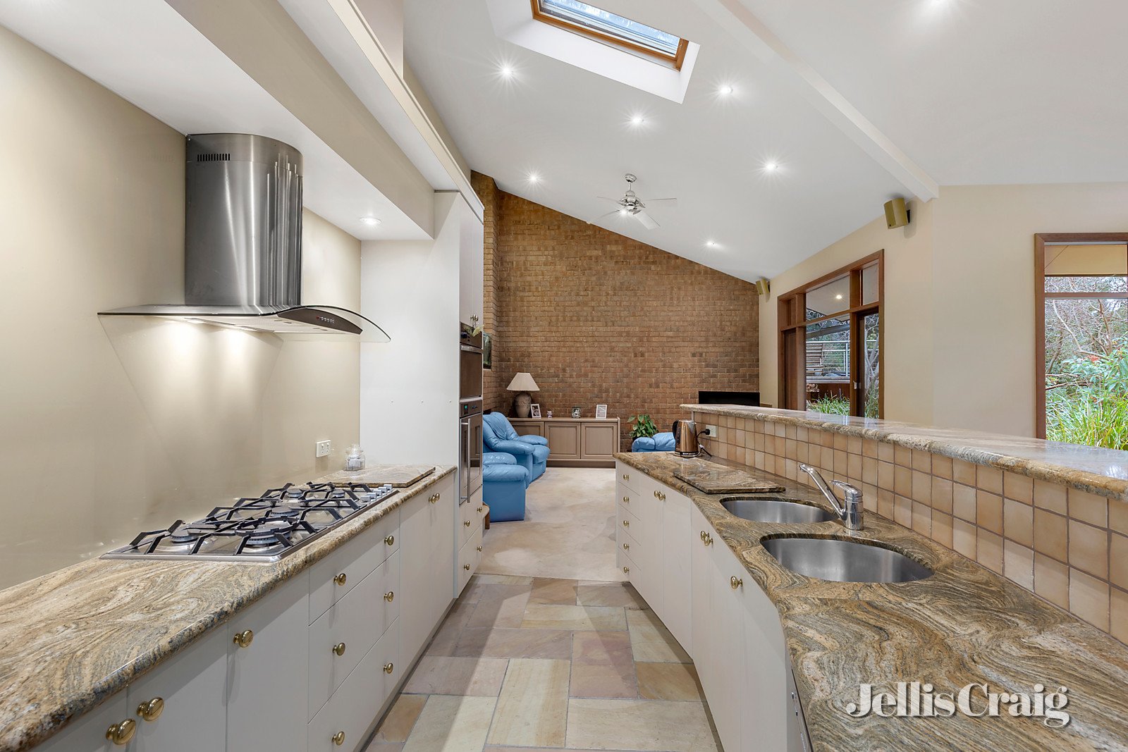 34 Lookover Road, Donvale image 4