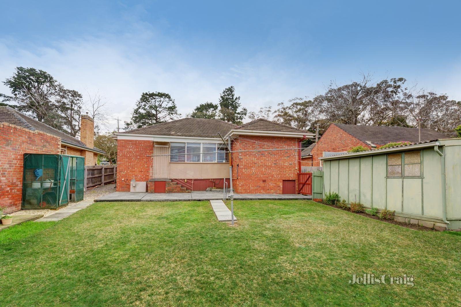 34 Lucknow Street, Mitcham image 3