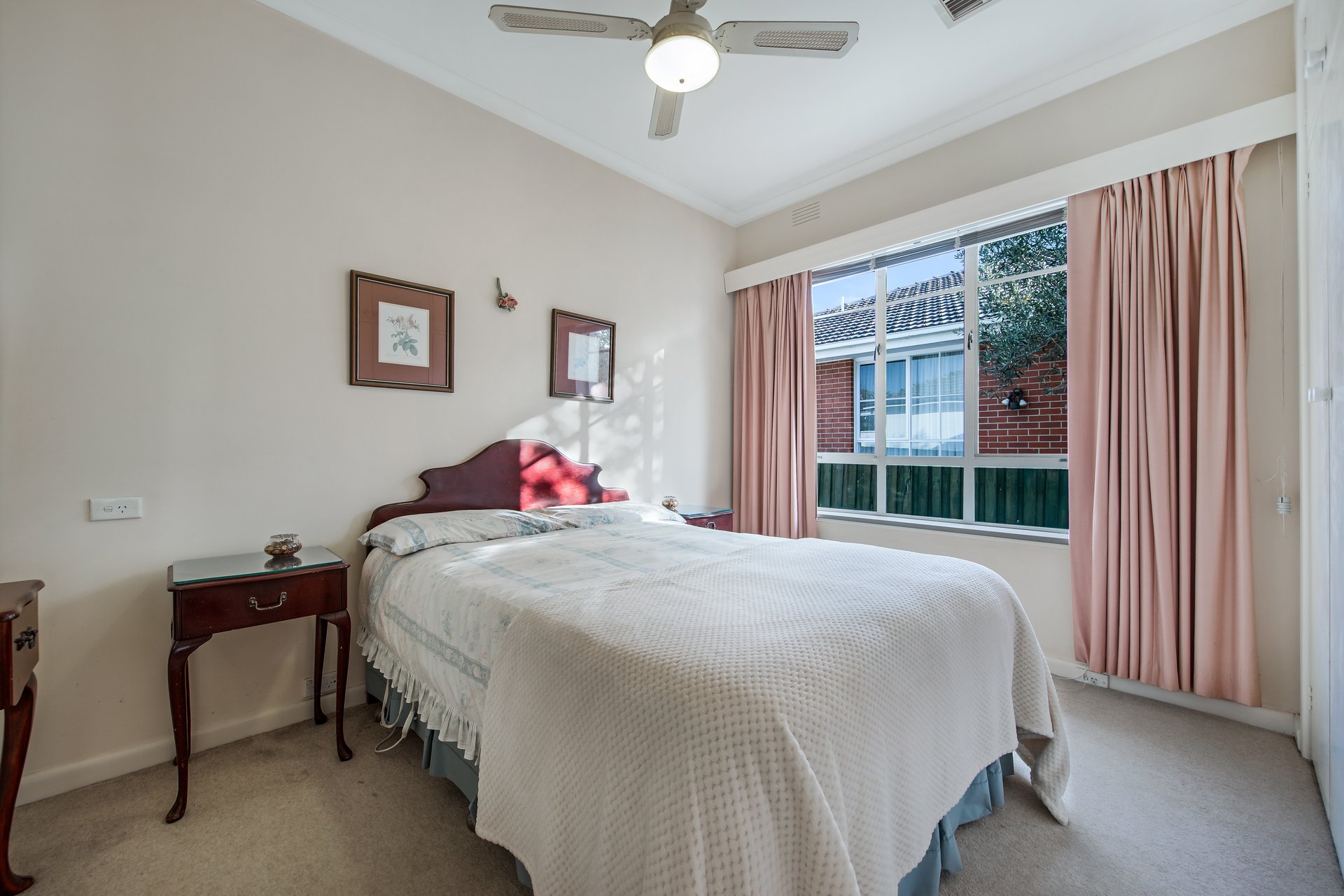 34 Lynden Grove, Mount Waverley image 9