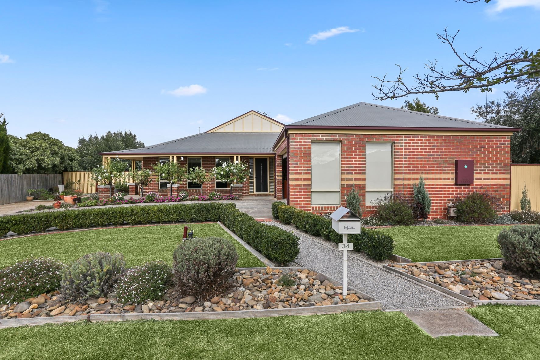 34 Mayfield Crescent, St Albans Park image 6