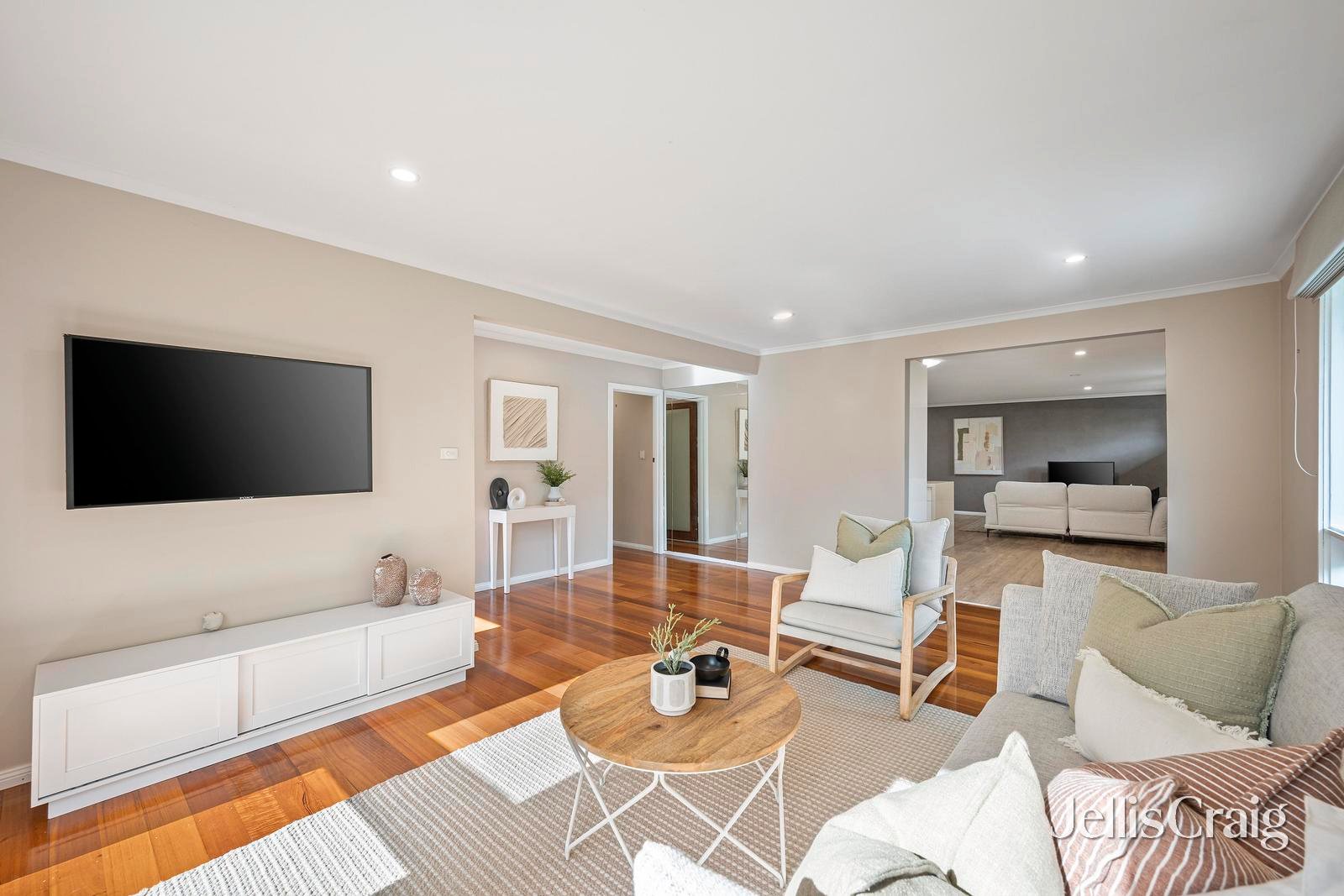 34 McDermott Avenue, Mooroolbark image 5