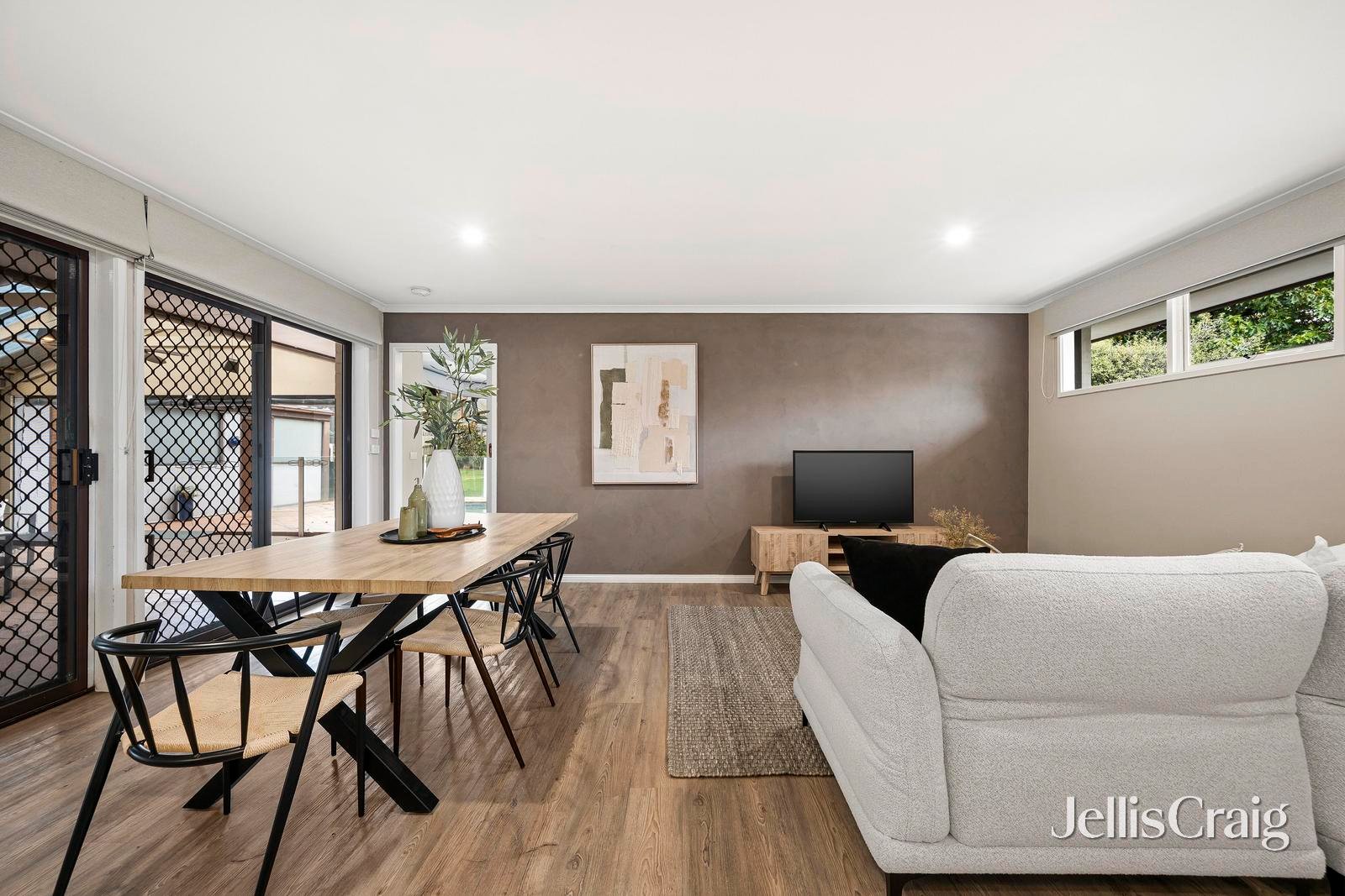 34 McDermott Avenue, Mooroolbark image 10