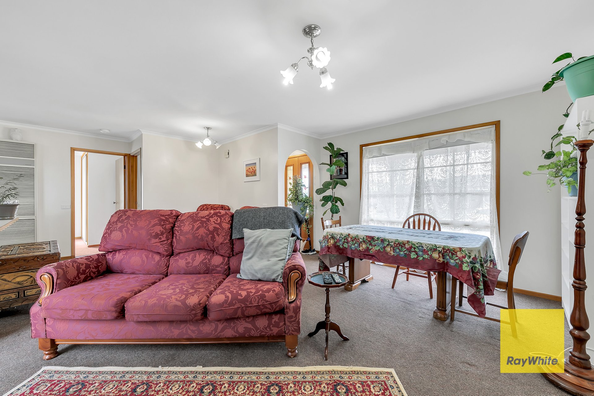 34 Meadenhall Drive, St Albans Park image 5