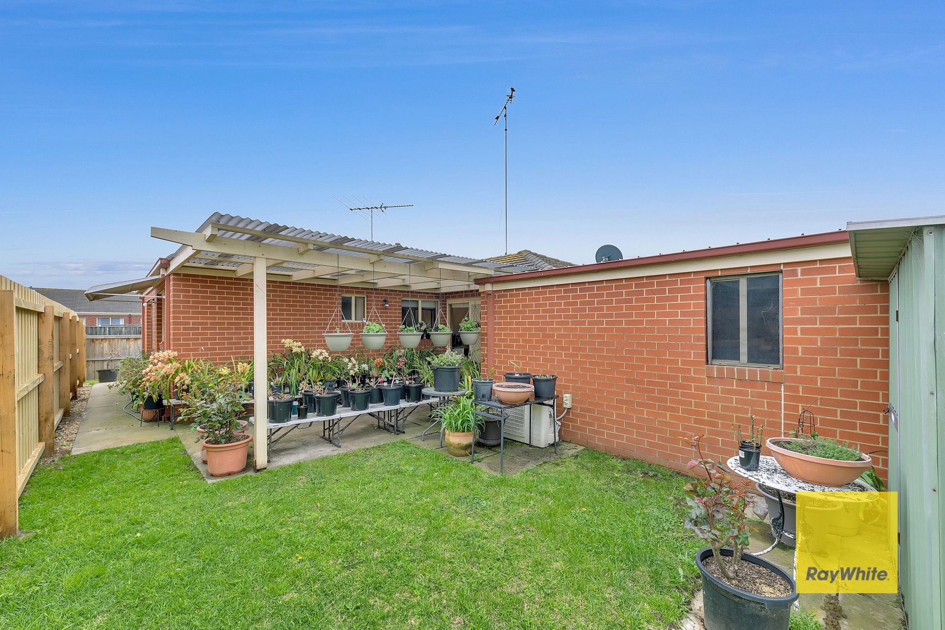 34 Meadenhall Drive, St Albans Park image 9