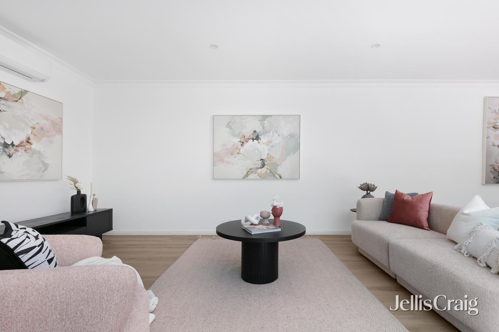 34 Merrett Drive, Williamstown image 2