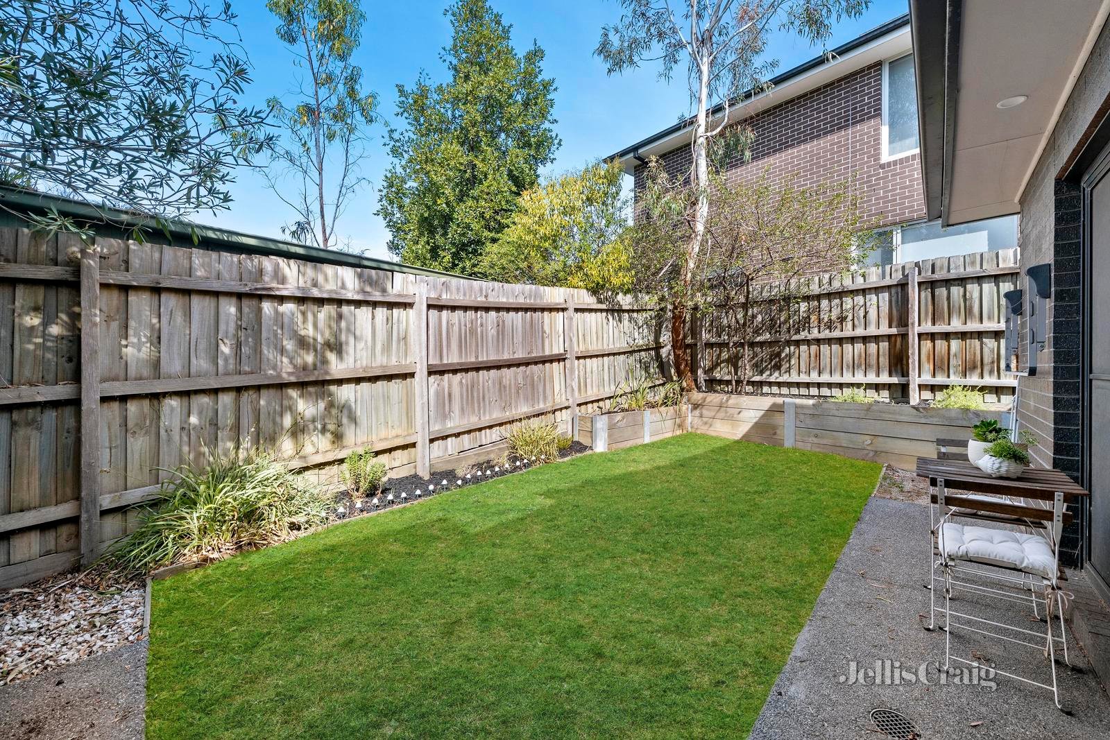 34 Milne Road, Mont Albert North image 9