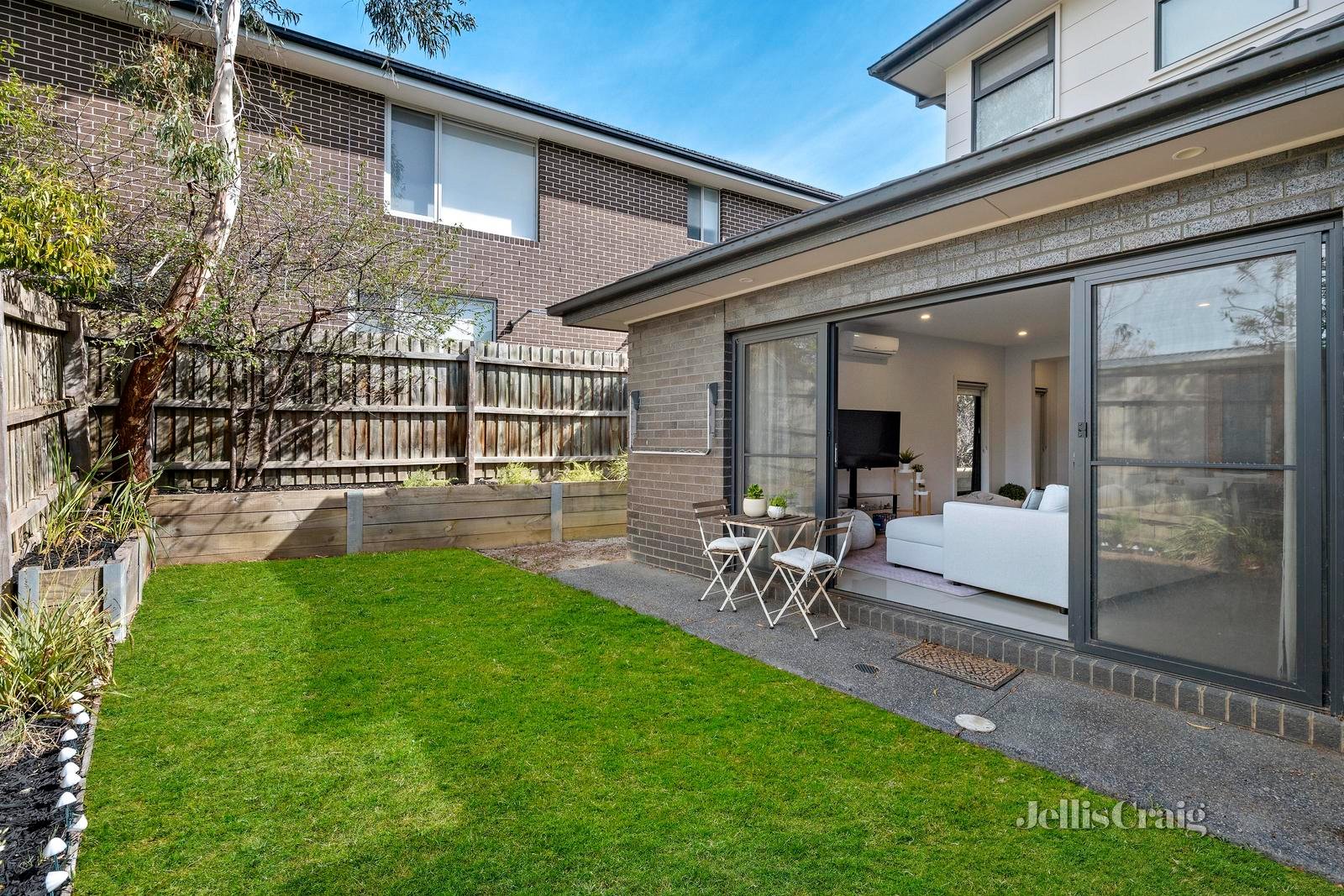 34 Milne Road, Mont Albert North image 10