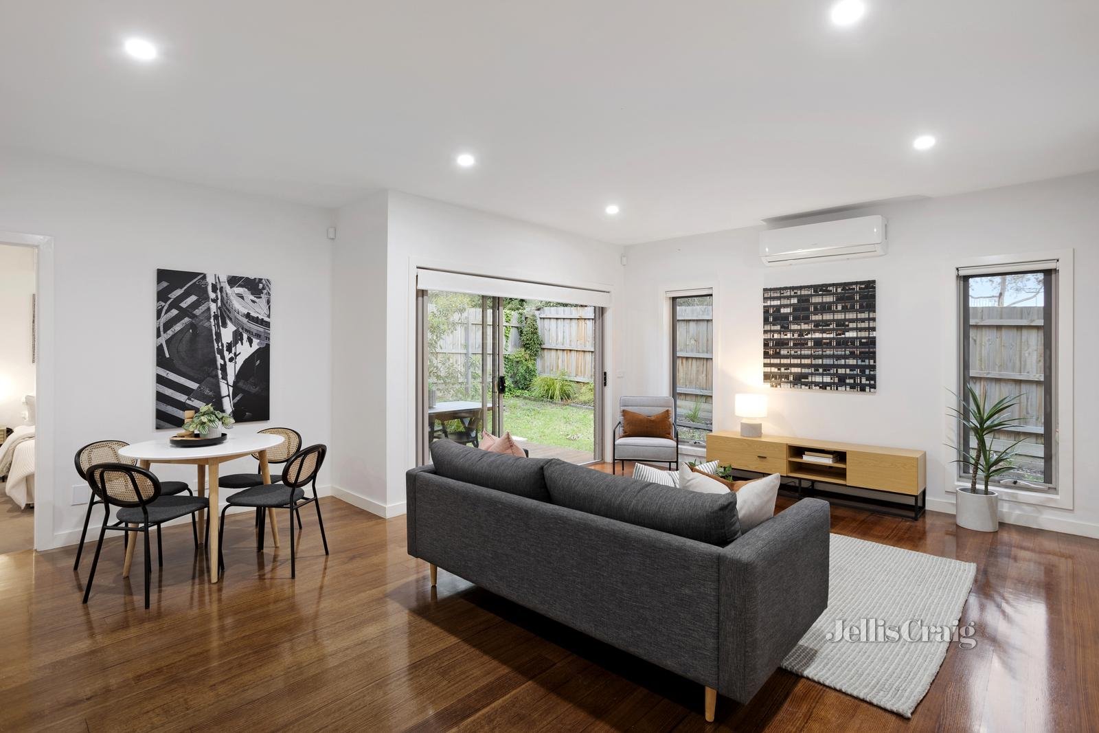 3/4 Morrison Court, Mount Waverley image 8