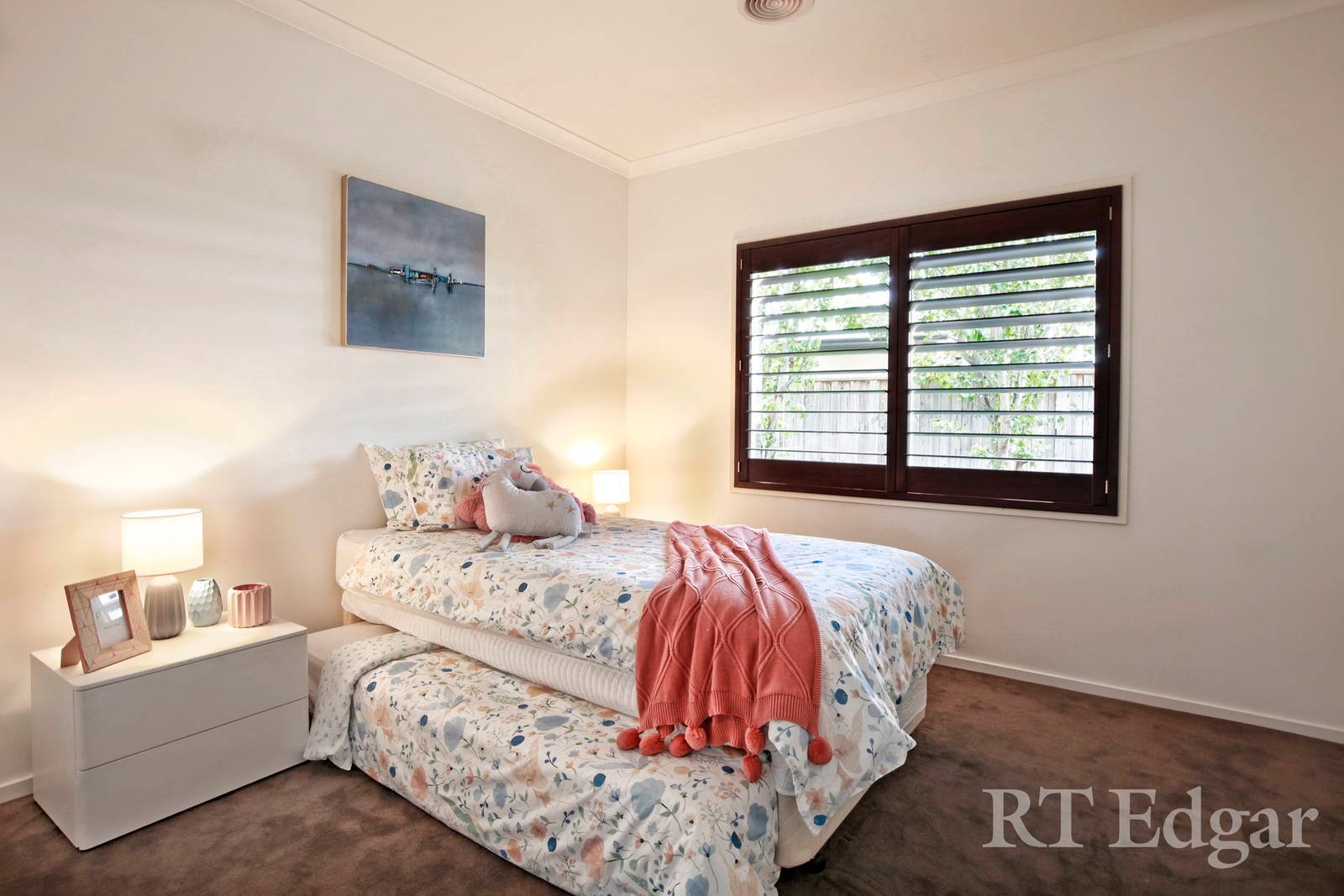 Property Gallery Thumbnail 12