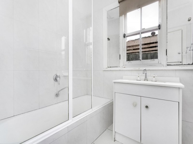 34 Nicholson Street, Balwyn North image 9