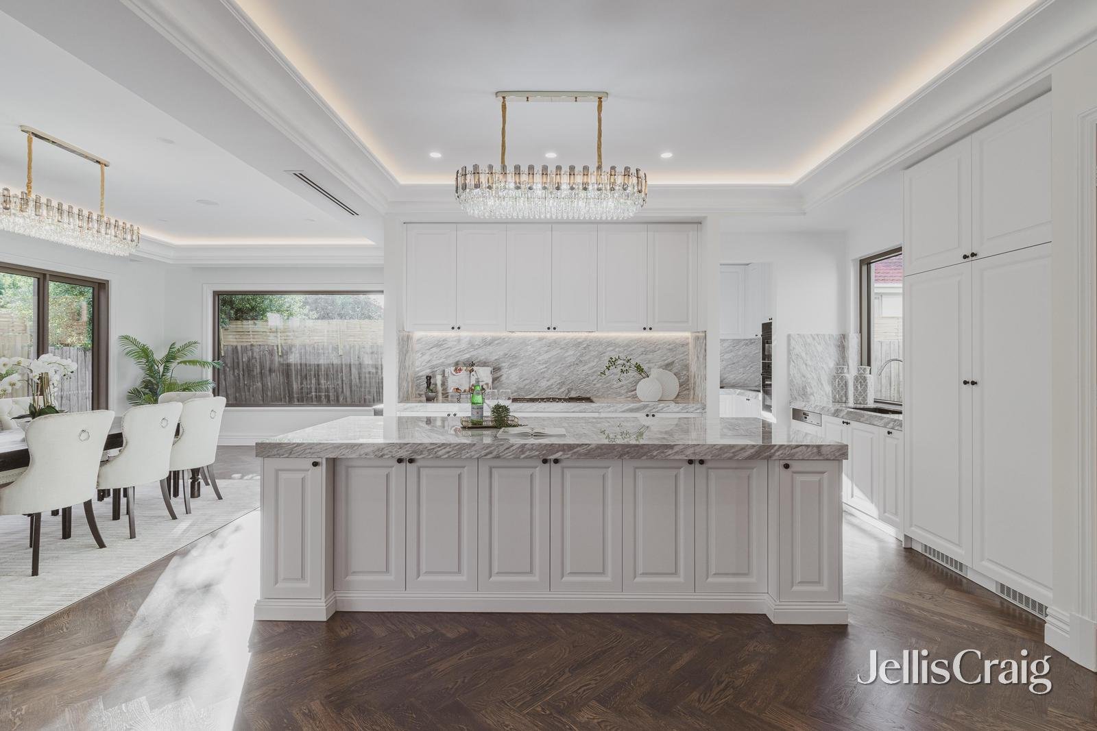 34 Oakern Street, Mount&nbsp;Waverley image 5