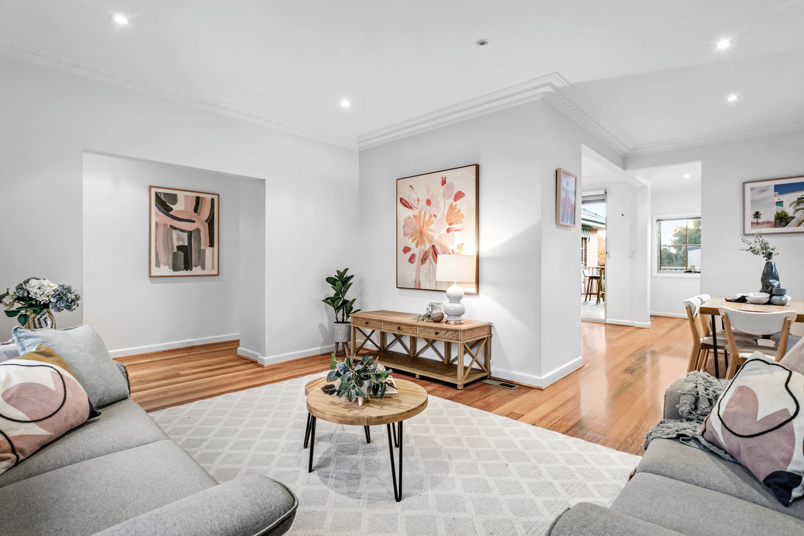 Property Gallery Thumbnail 3