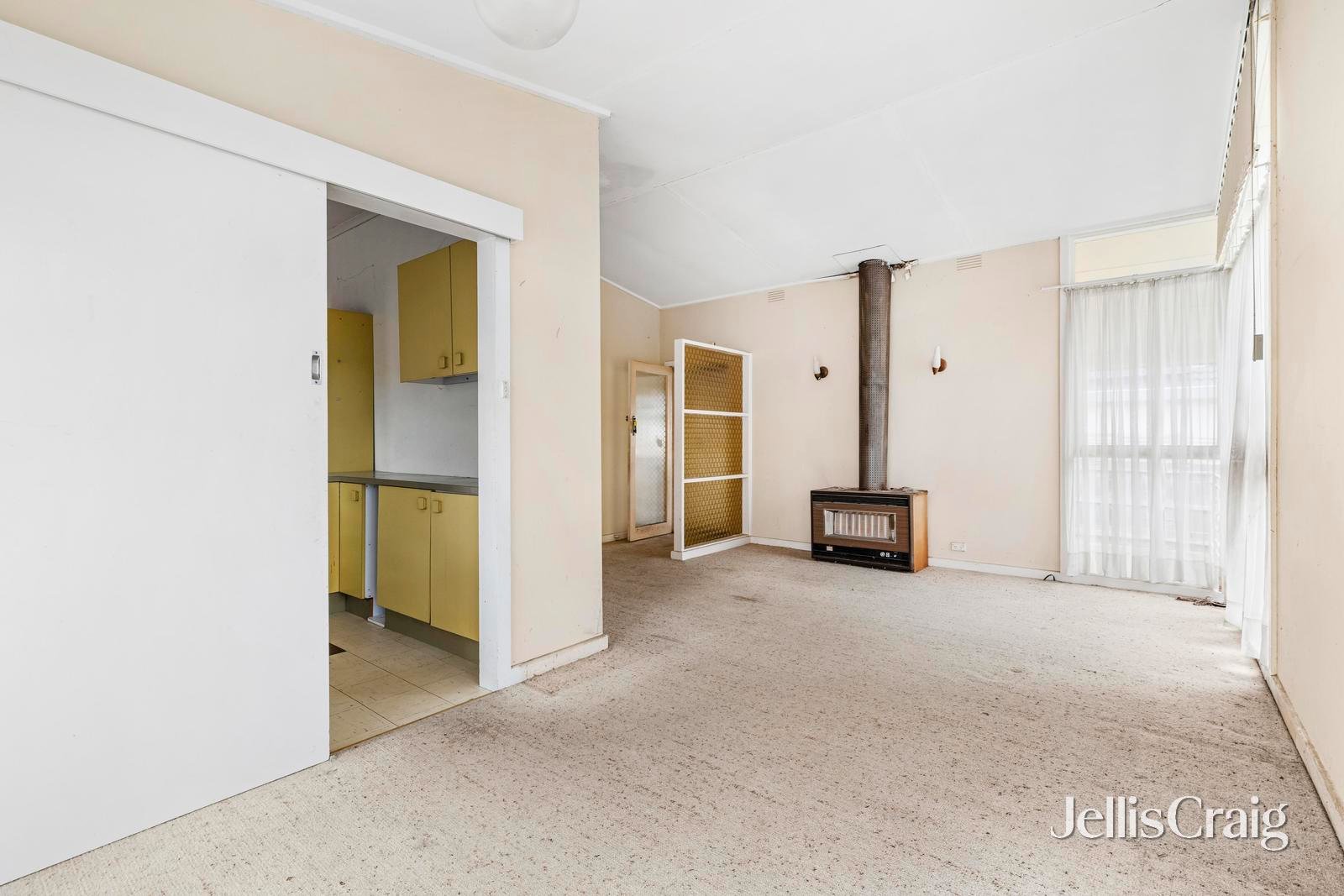 34 Orchard Street, Glen&nbsp;Waverley image 6