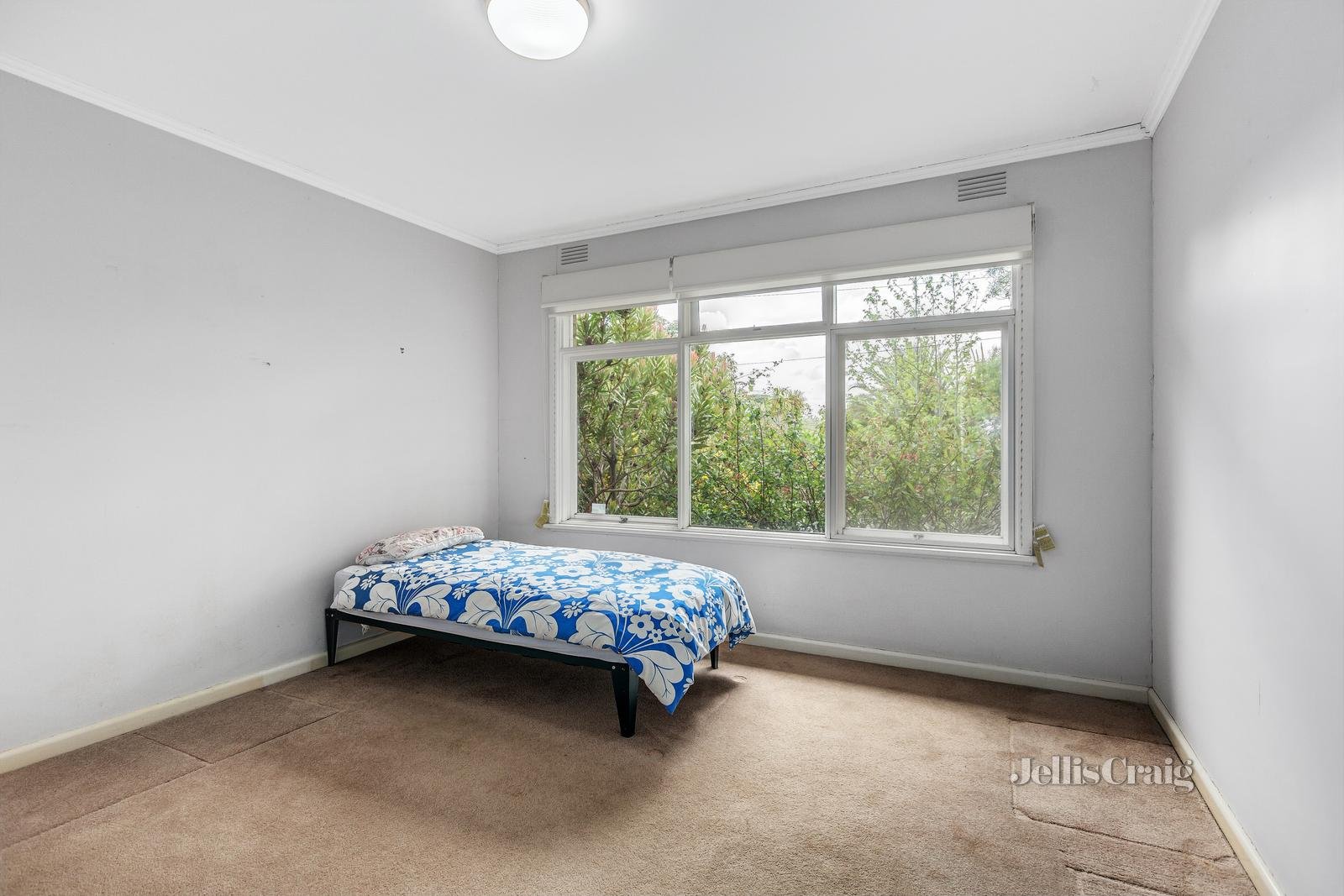 34 Pamay Road, Mount Waverley image 7