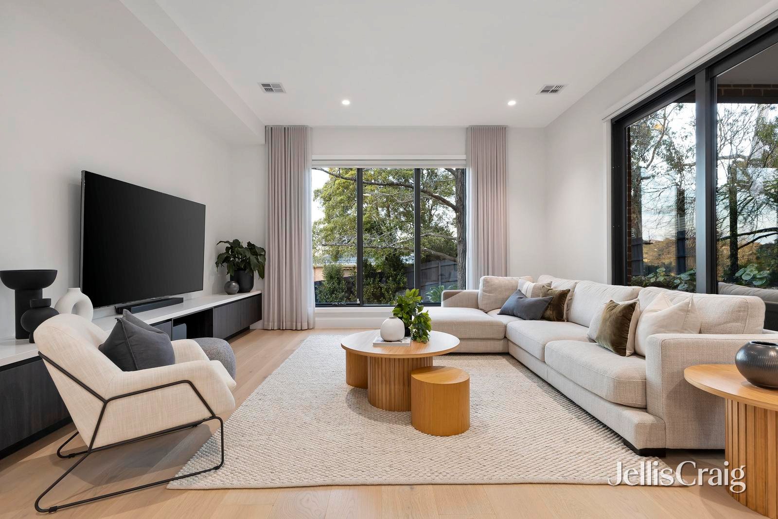 34 Panorama Avenue, Ringwood&nbsp;North image 4