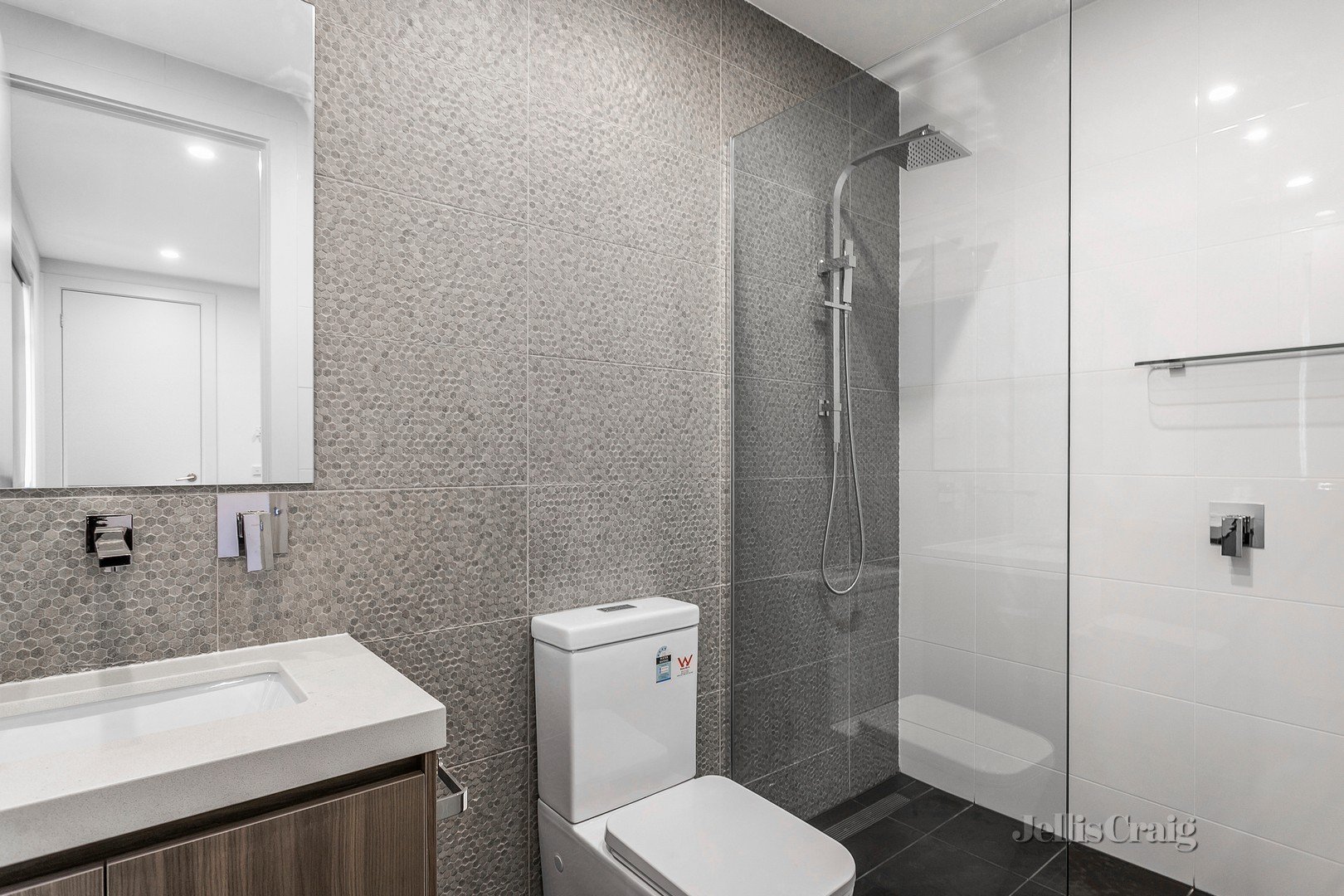 3/4 Percy Street, Newport image 8