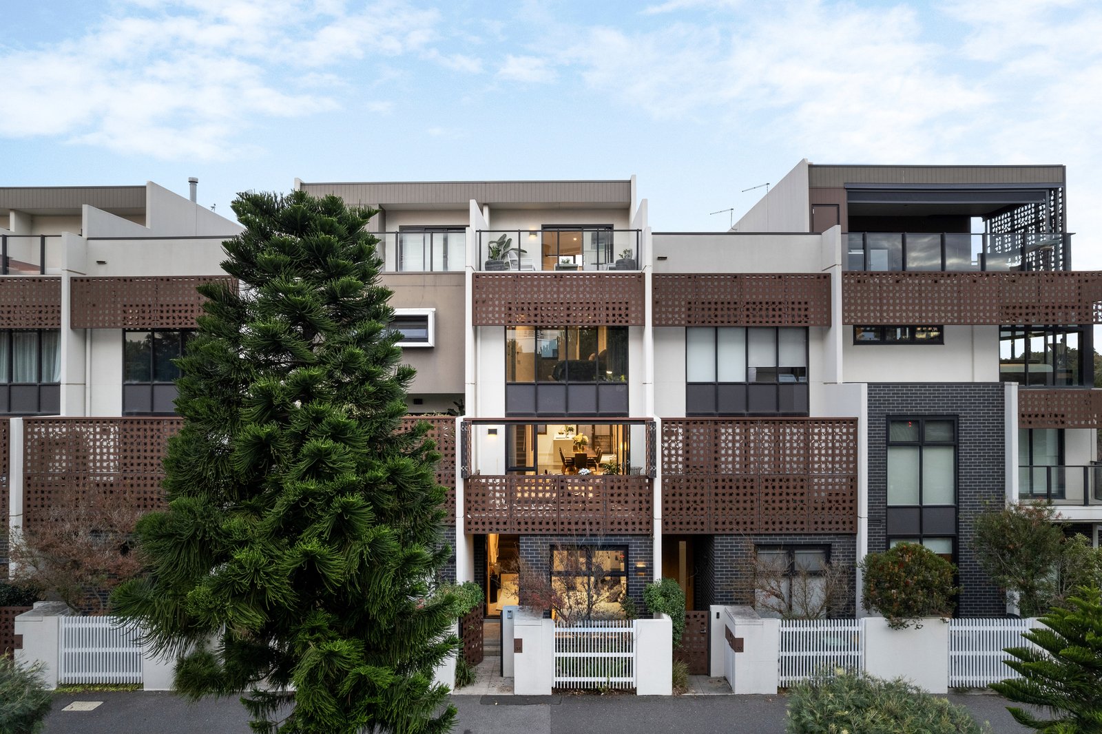 34 Pickles Street