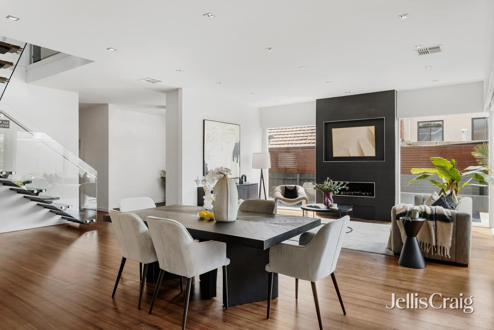 34 Power Street, Balwyn image 3