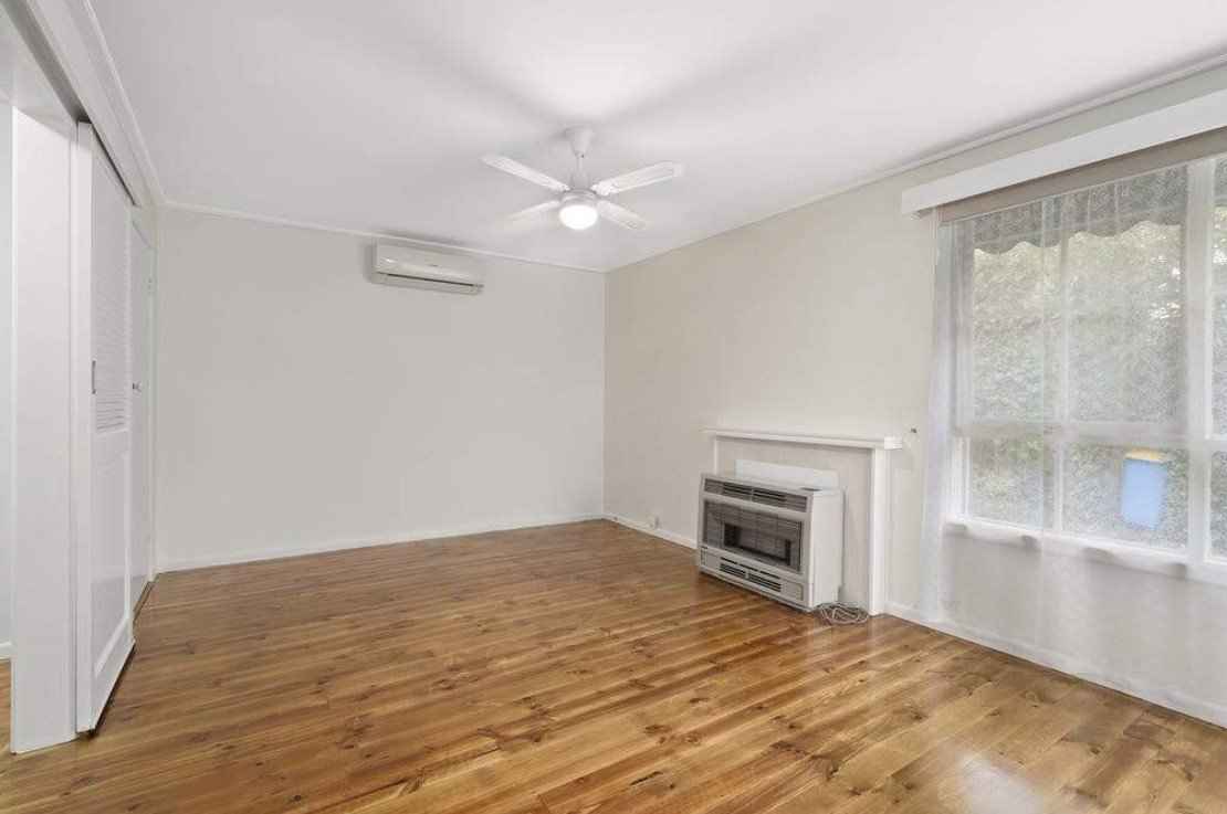 3/4 Raynes Street, Balwyn image 3