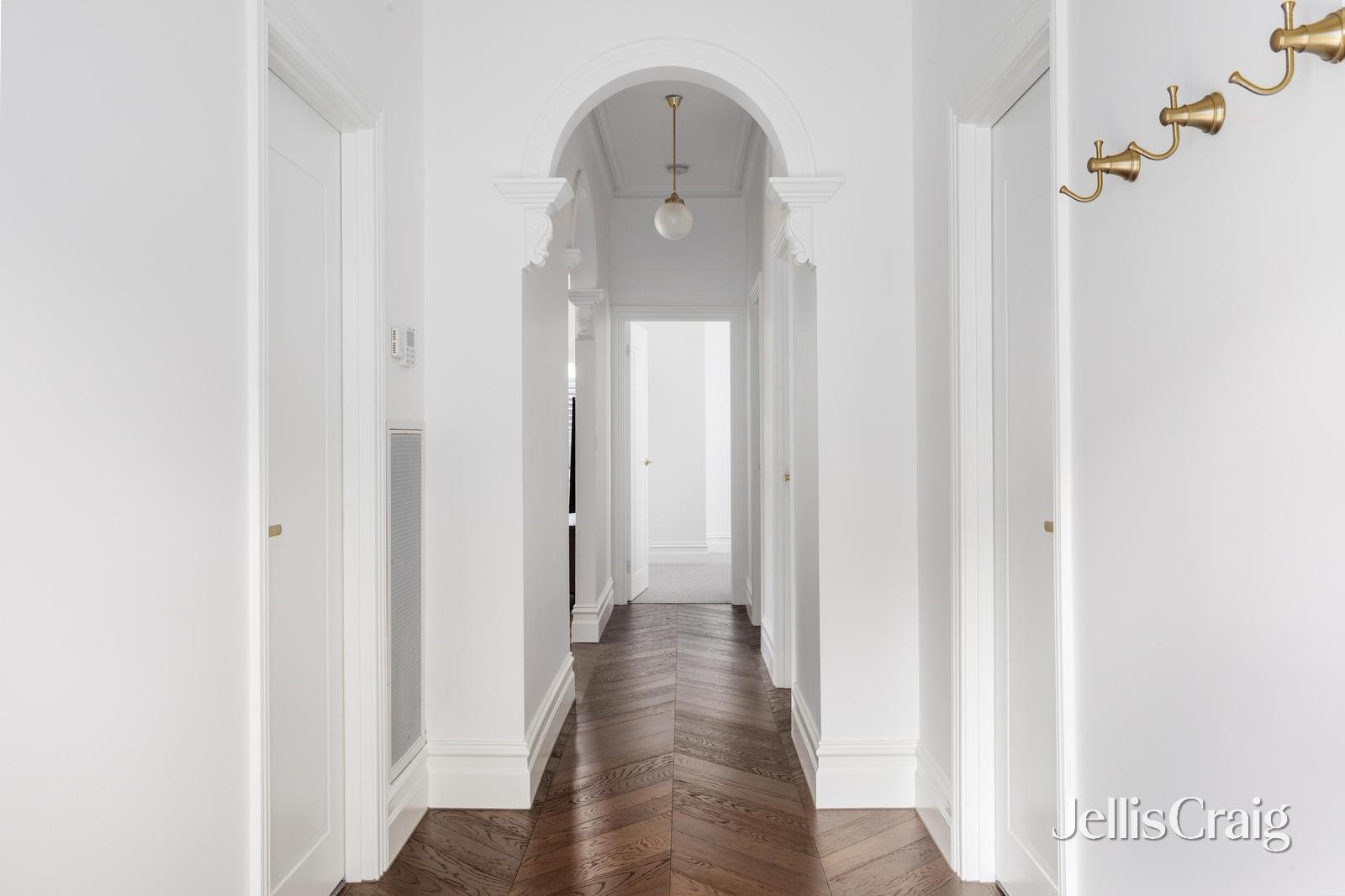 3/4 Repton Road, Malvern East image 7