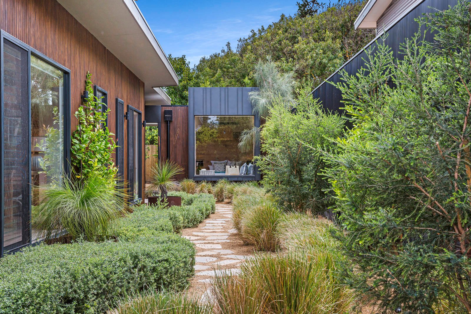 Property Gallery Thumbnail 10