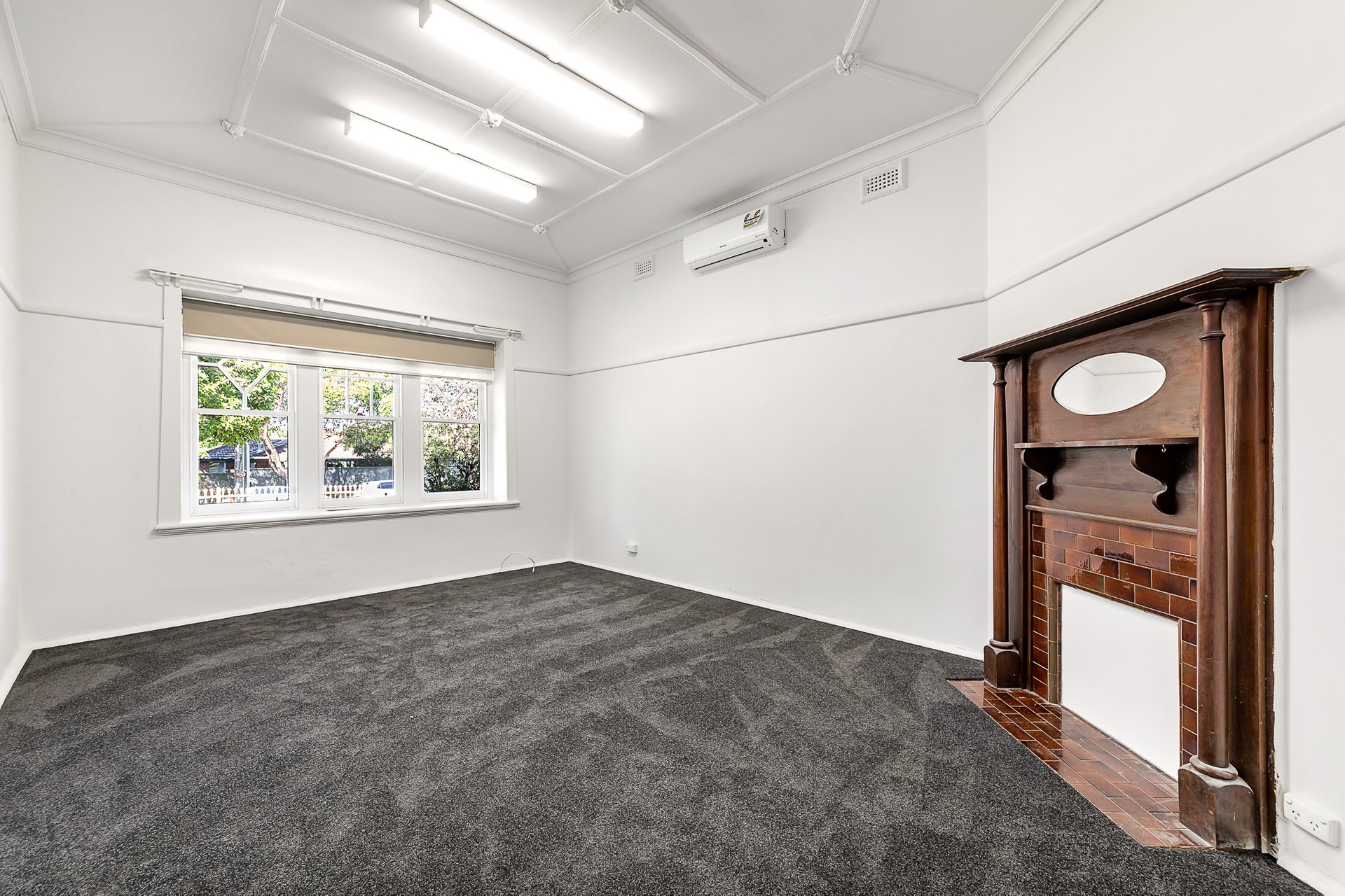 Property Gallery Thumbnail 2