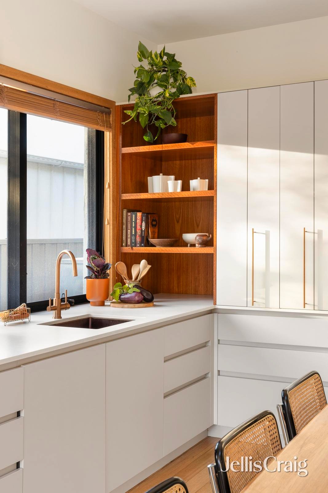 34 Rossmoyne Street, Thornbury image 6