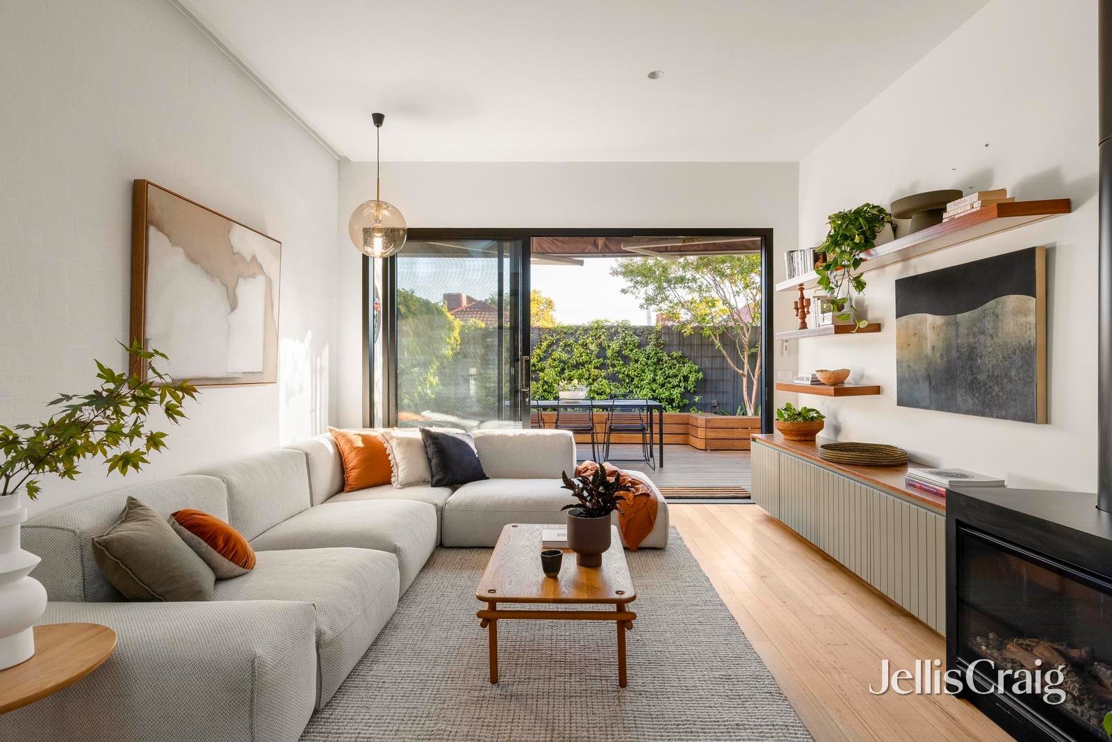 34 Rossmoyne Street, Thornbury image 8