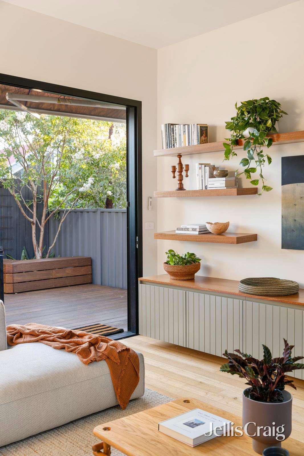 34 Rossmoyne Street, Thornbury image 9