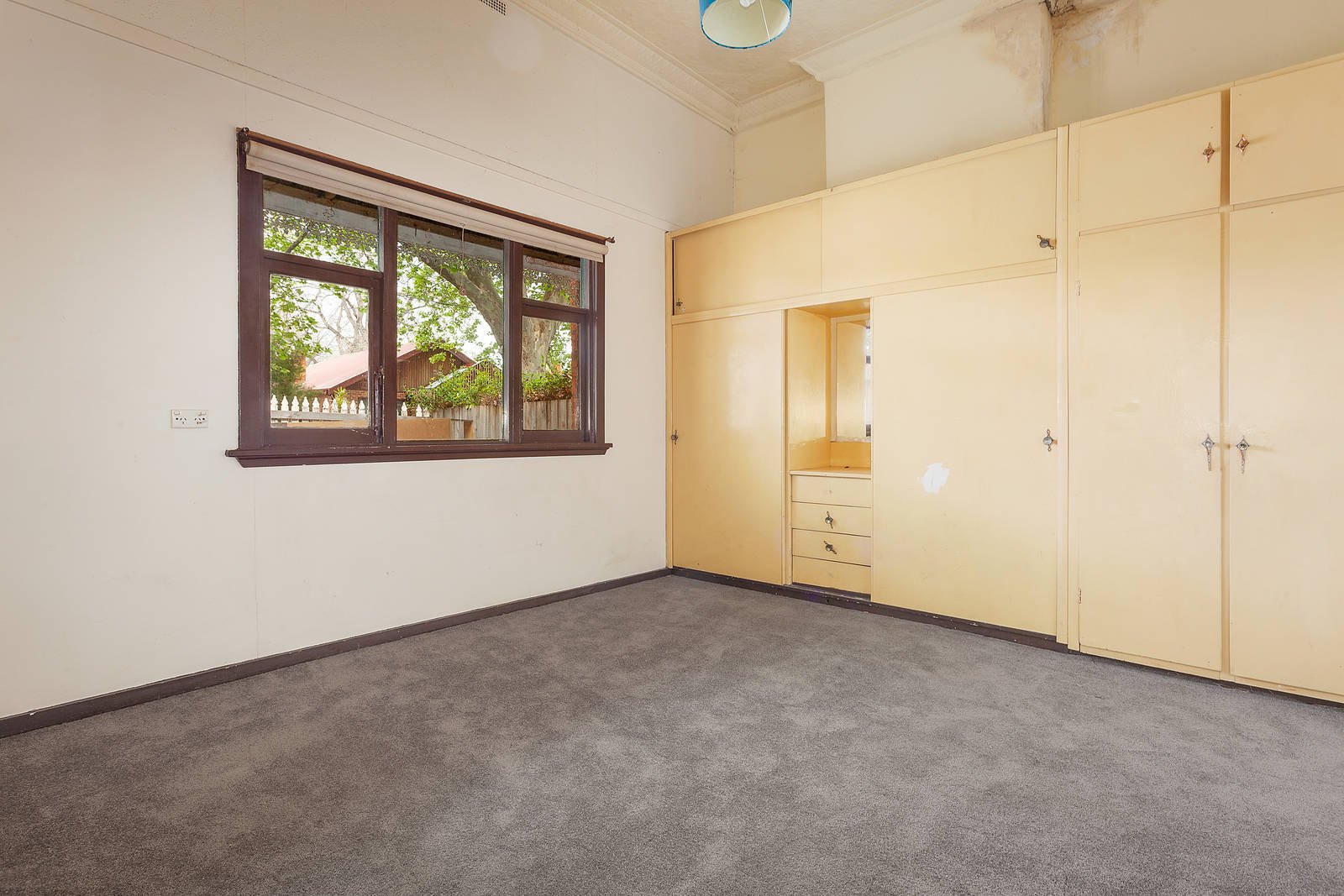 Property Gallery Thumbnail 5