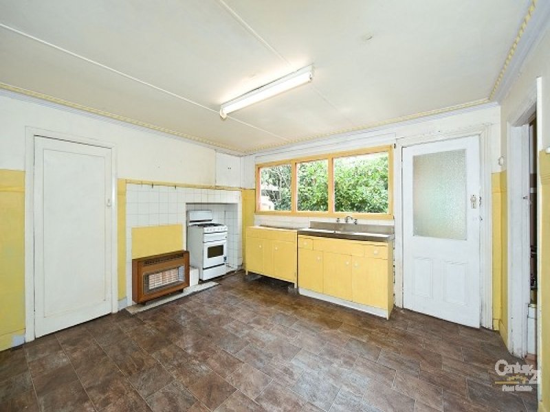 34 Russell Place, Williamstown image 4