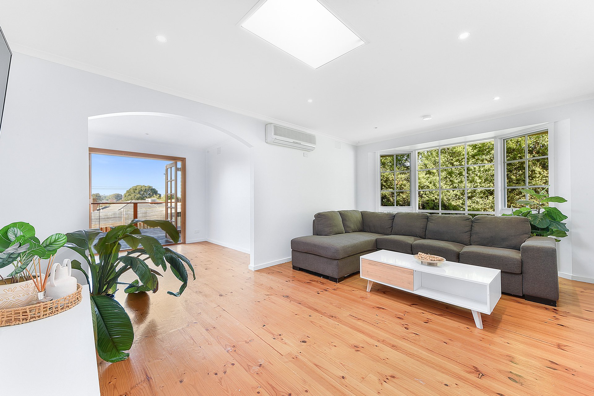 3/4 Saladin Avenue, Glen Waverley image 3