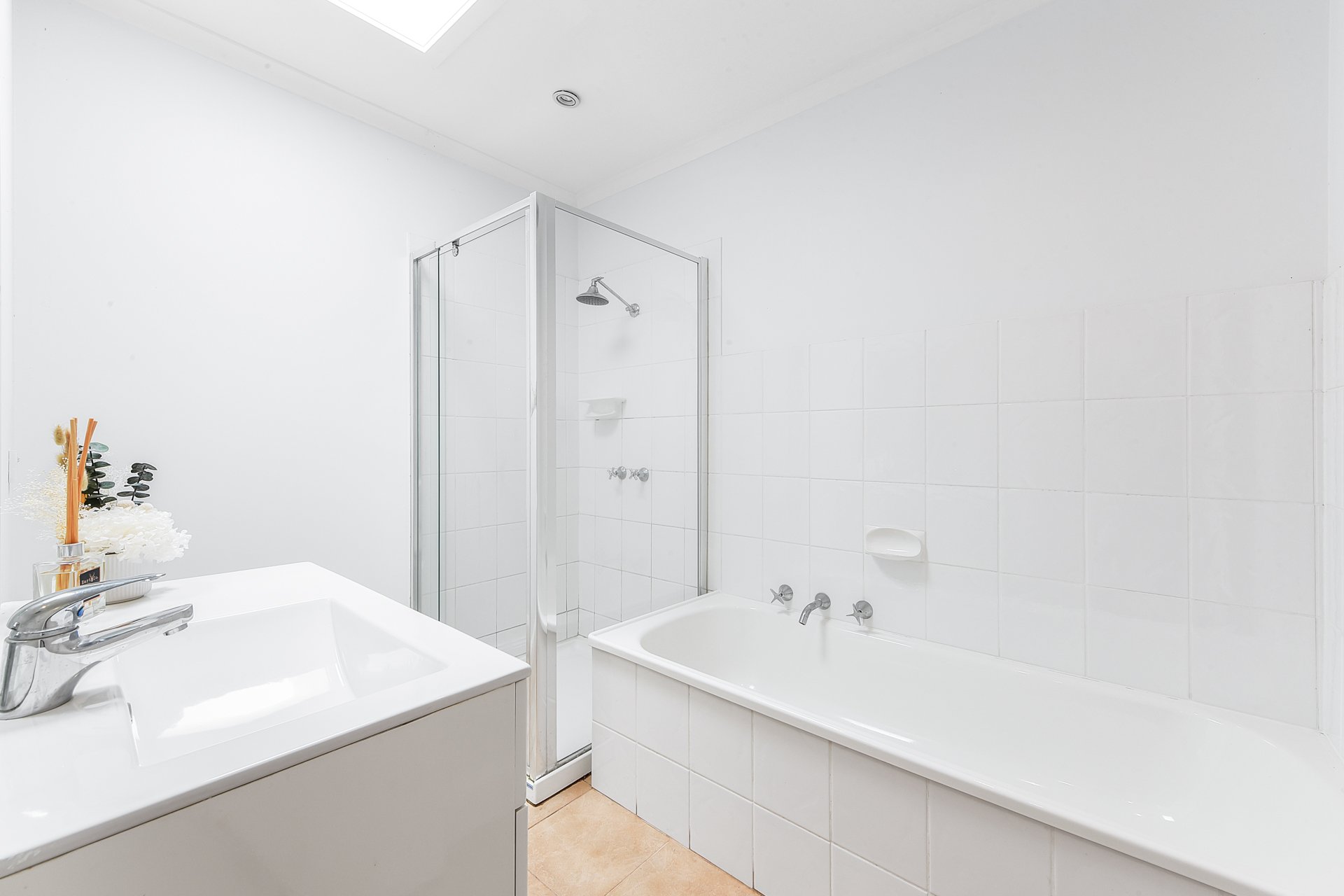 3/4 Saladin Avenue, Glen Waverley image 6