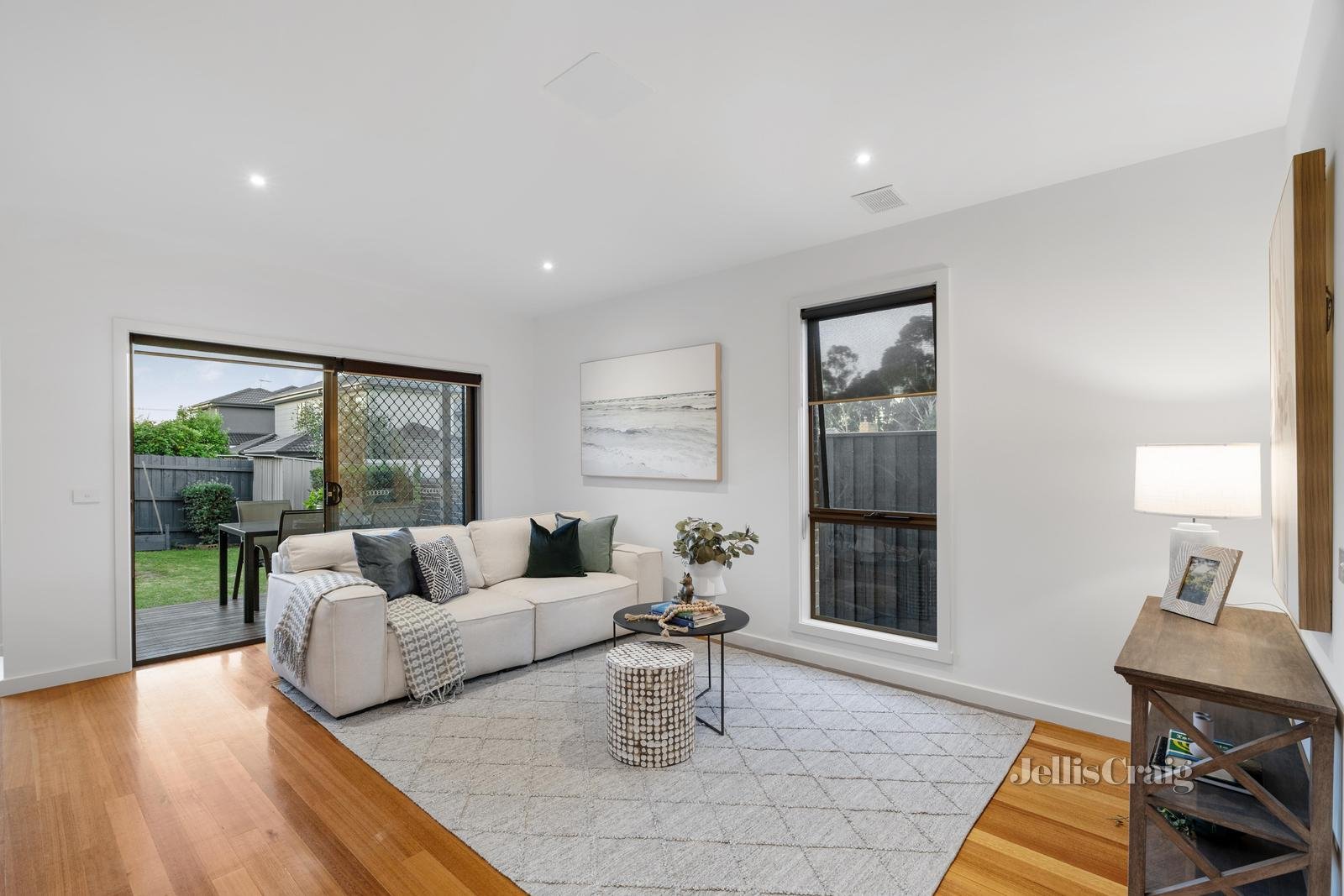 34 Seaview Crescent, Mulgrave image 2