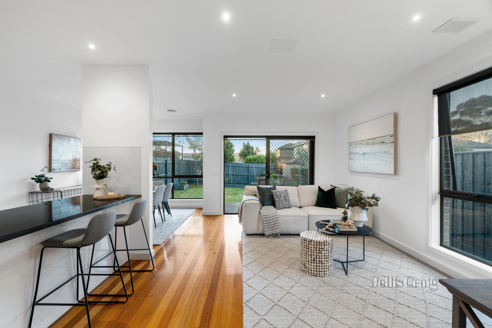 34 Seaview Crescent, Mulgrave image 4