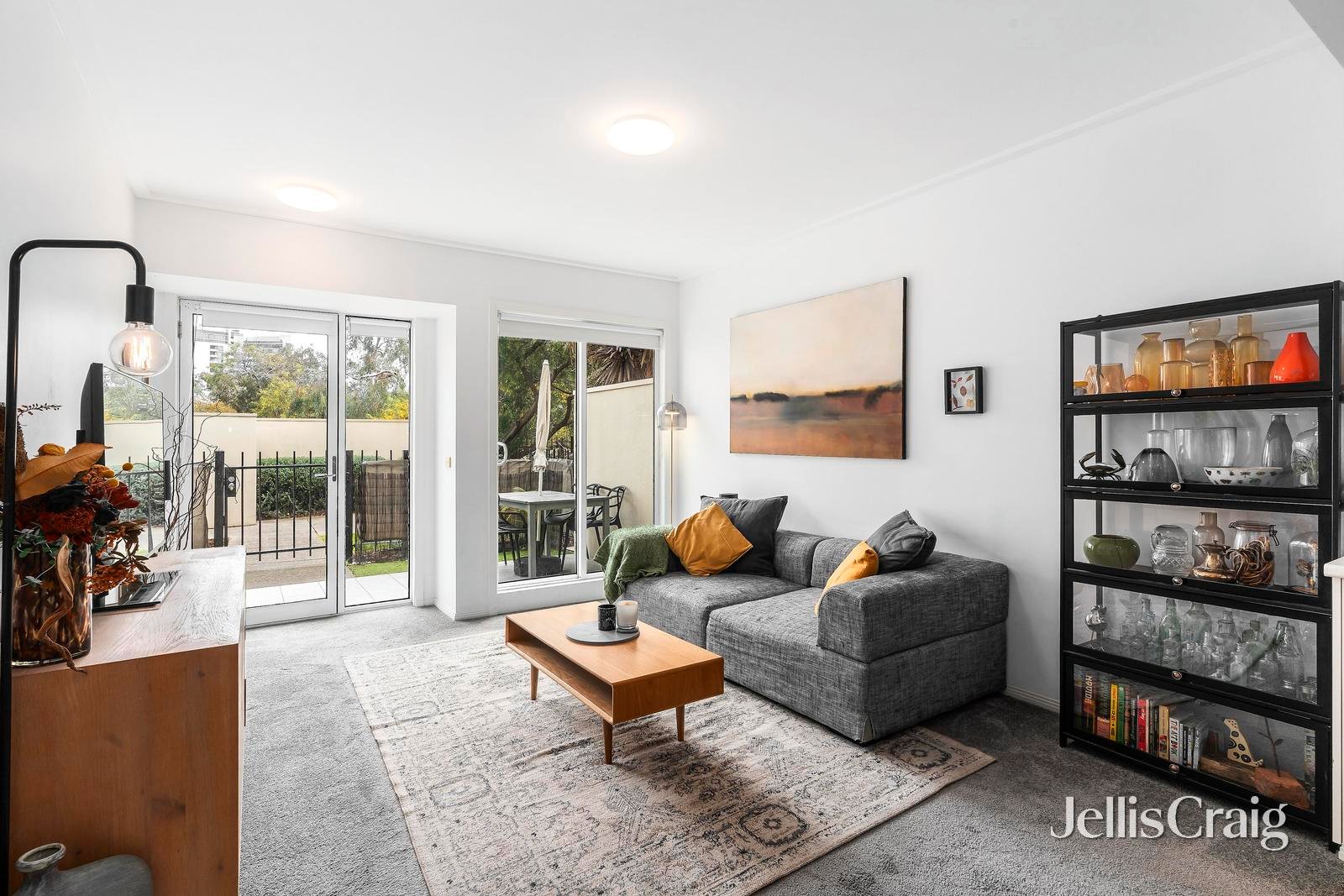 3/4 Seisman Place, Port&nbsp;Melbourne image 2