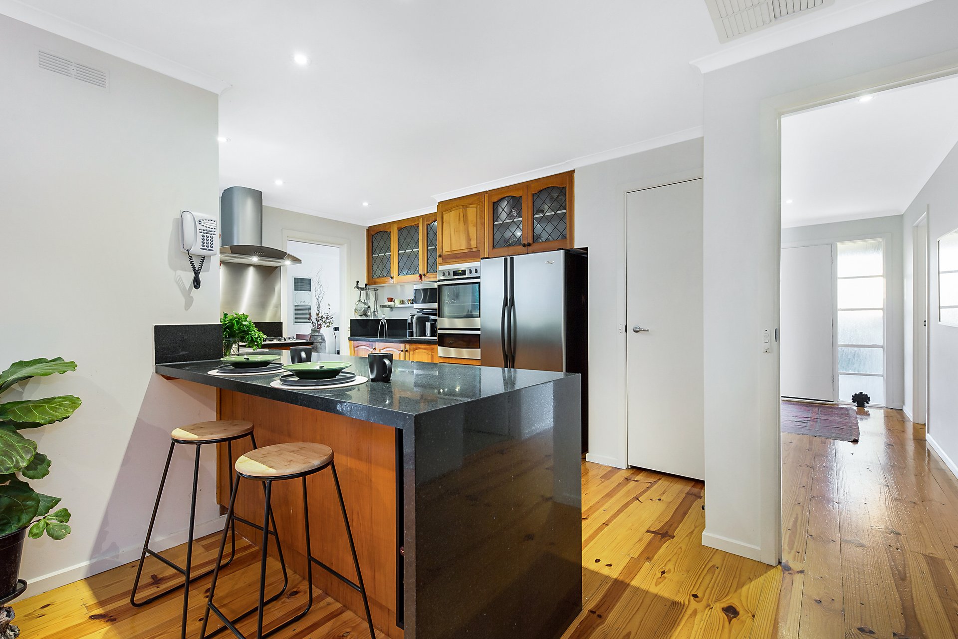 34 Shepherd Road, Glen Waverley image 1