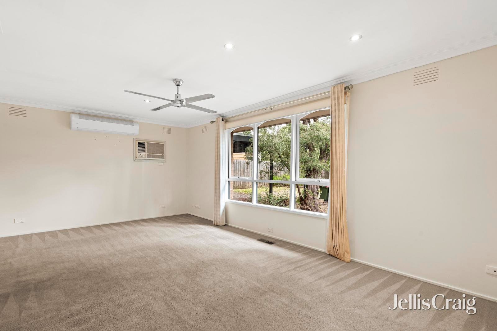 34 Sherlock Road, Croydon image 2