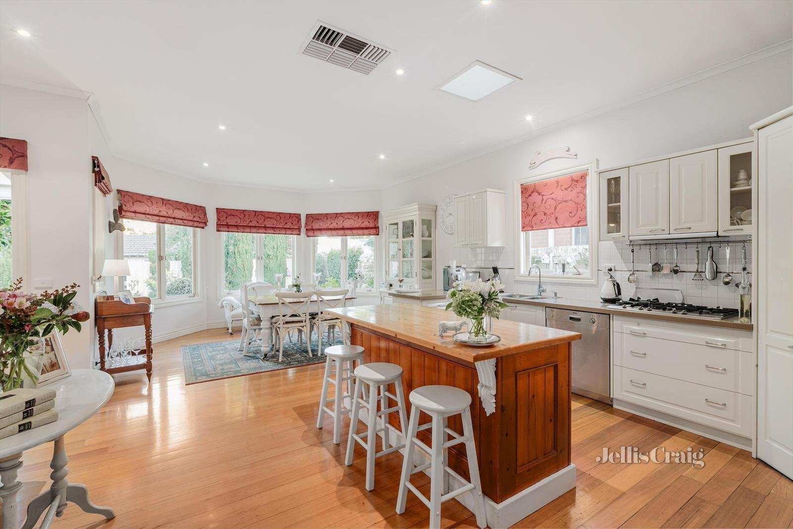 34 Smith Street, Hampton image 5