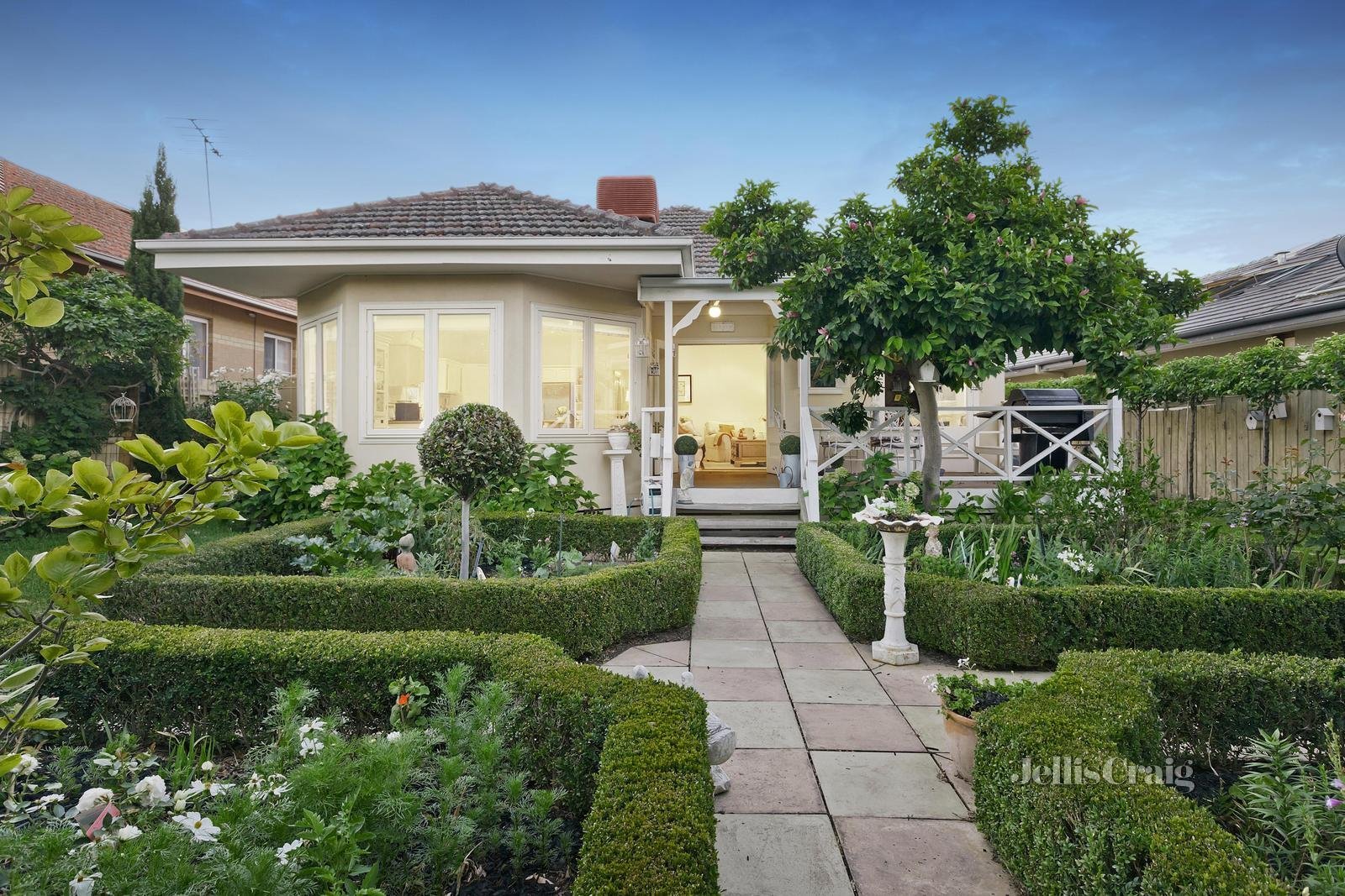 34 Smith Street, Hampton image 10