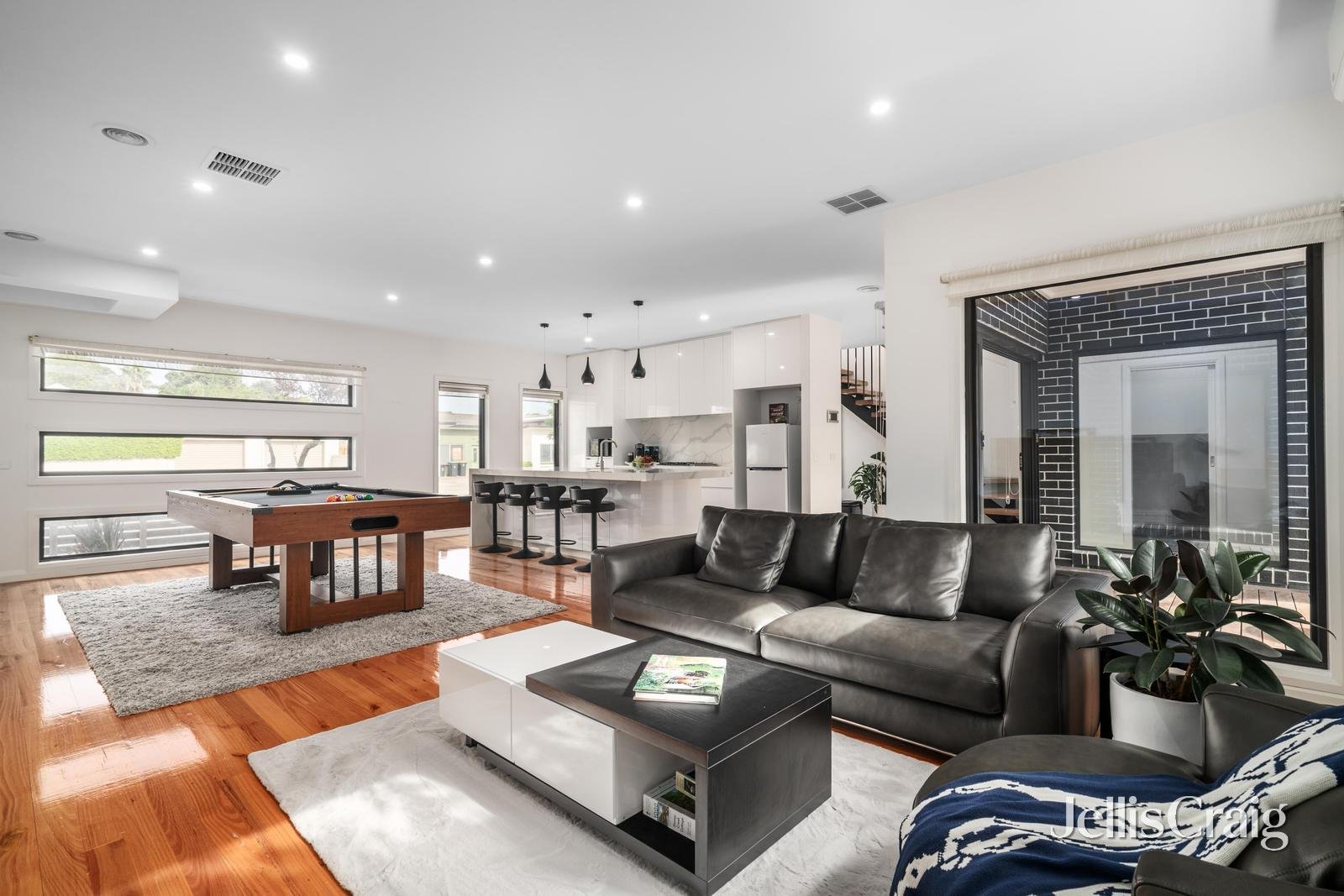 34 Southern Road, Mentone image 2