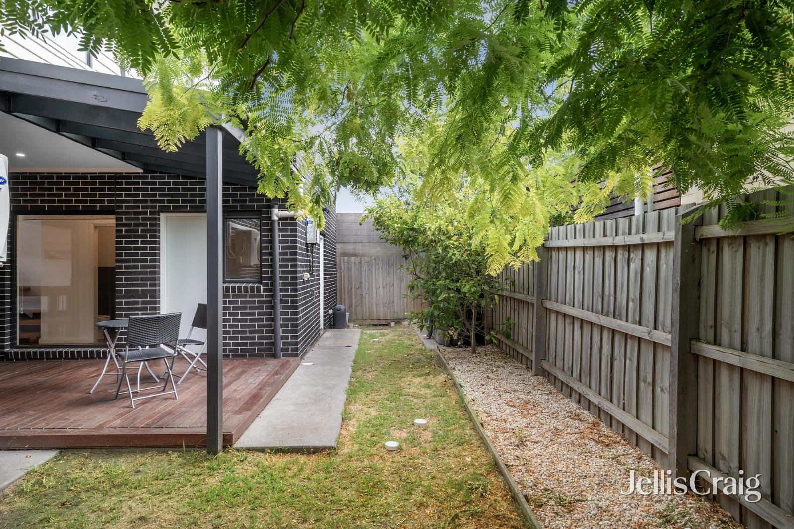 34 Southern Road, Mentone image 9